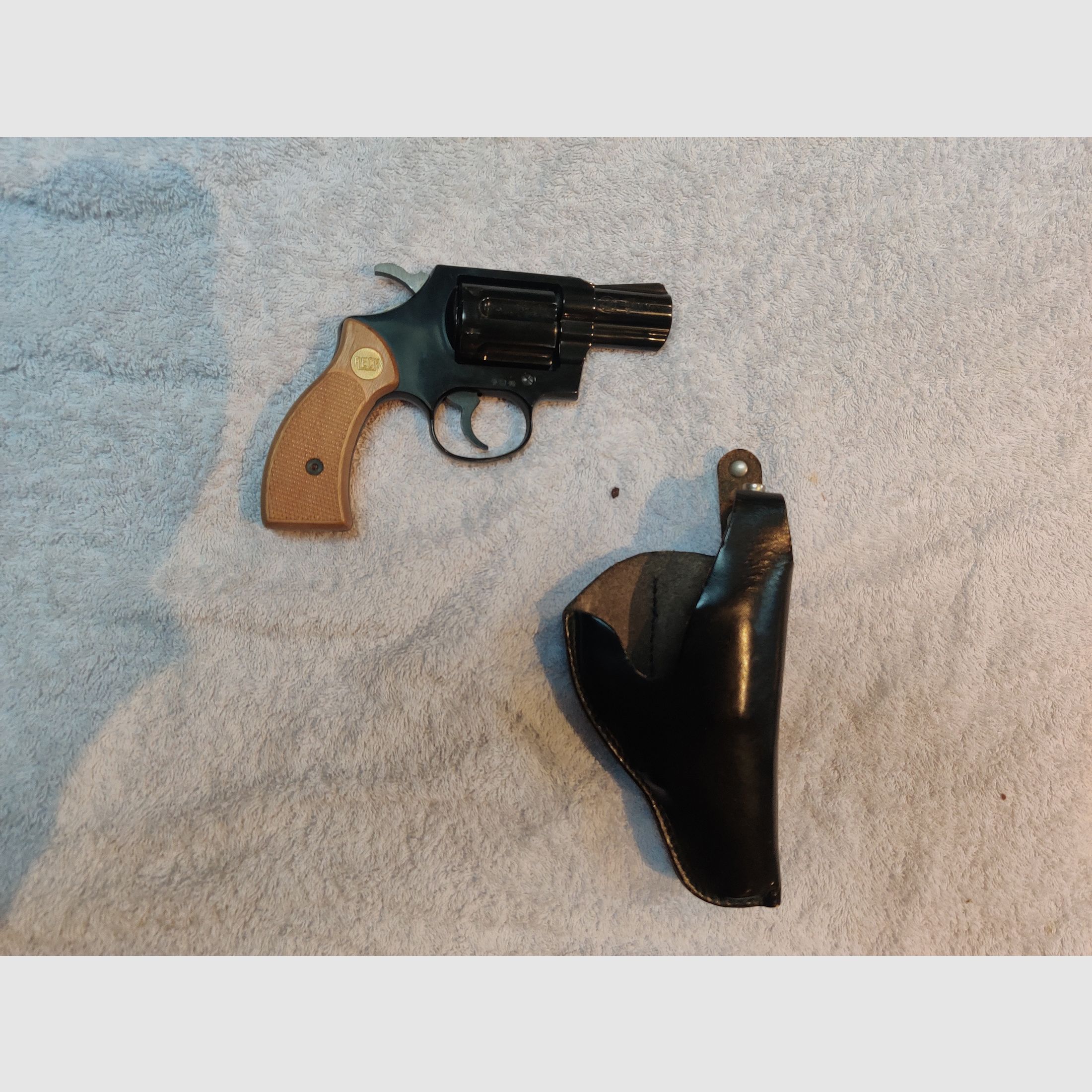 Revolver Knall Reck 9mm mit Holster