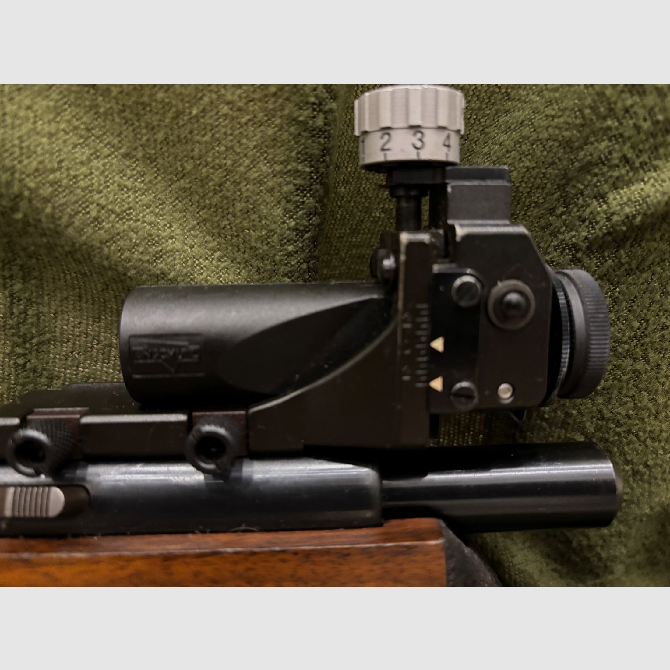 Weihrauch HW 660 Match .22lfb – inkl. Anschütz Diopter