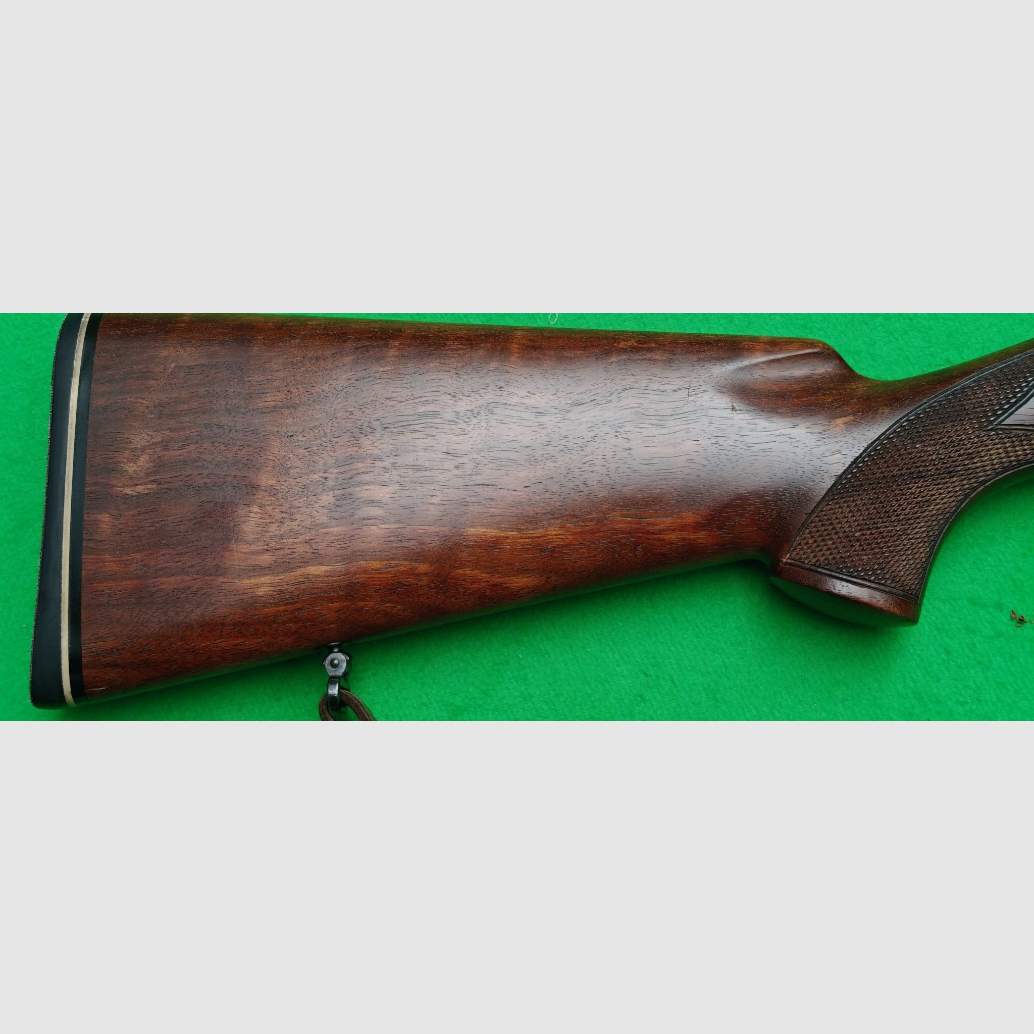 Ithaca 37 Vorderschaftrepetierflinte 12/70