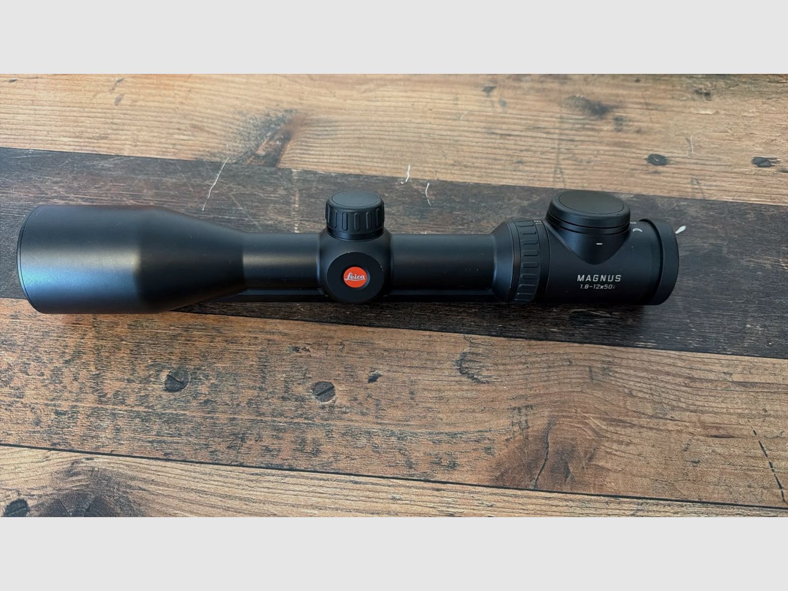 Leica Magnus 1,8-12x50i OVP(L-4a) avec rail