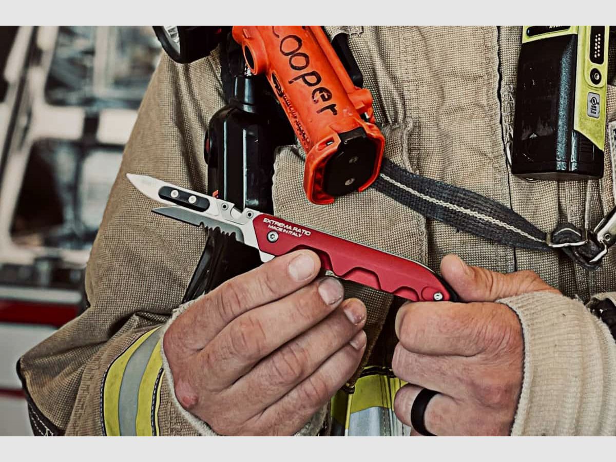 Cuchillo Extrema Ratio Ferrum Rescue Red, imagen 11 de 14
