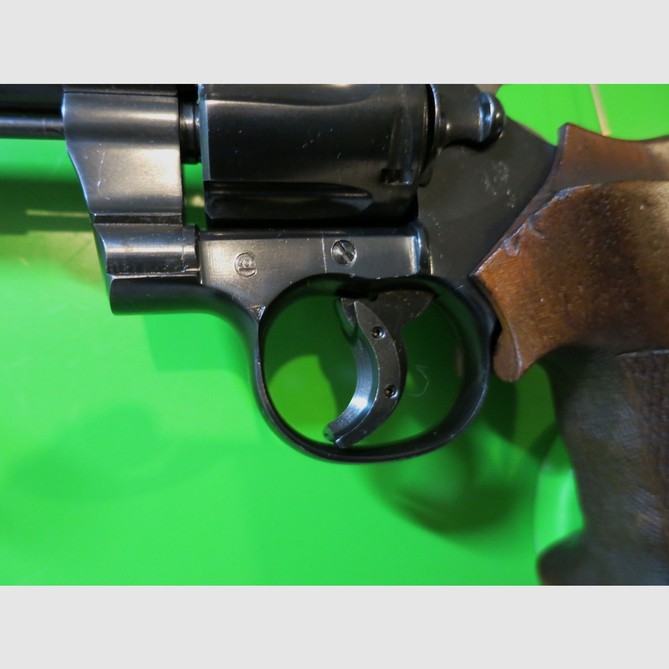 Revolver COLT Officer's Model Match, fifth edition of the series in .22lr, sport grip #62-