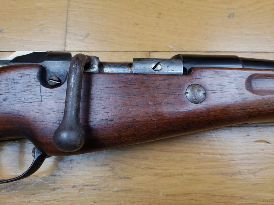 Rarissime und wunderschöne Berthier 1890 Kavallerie Büchse » 2. Typ » – in drei Schüssen und Originalkaliber 8×51 – fast alle verschwunden durch Umstellung auf Standard 1916 und später – 100% Originalkonfiguration – vollständig monomatrikuliert bis zur Reinigungsstange – Museumszustand!, Bild 5 von 30