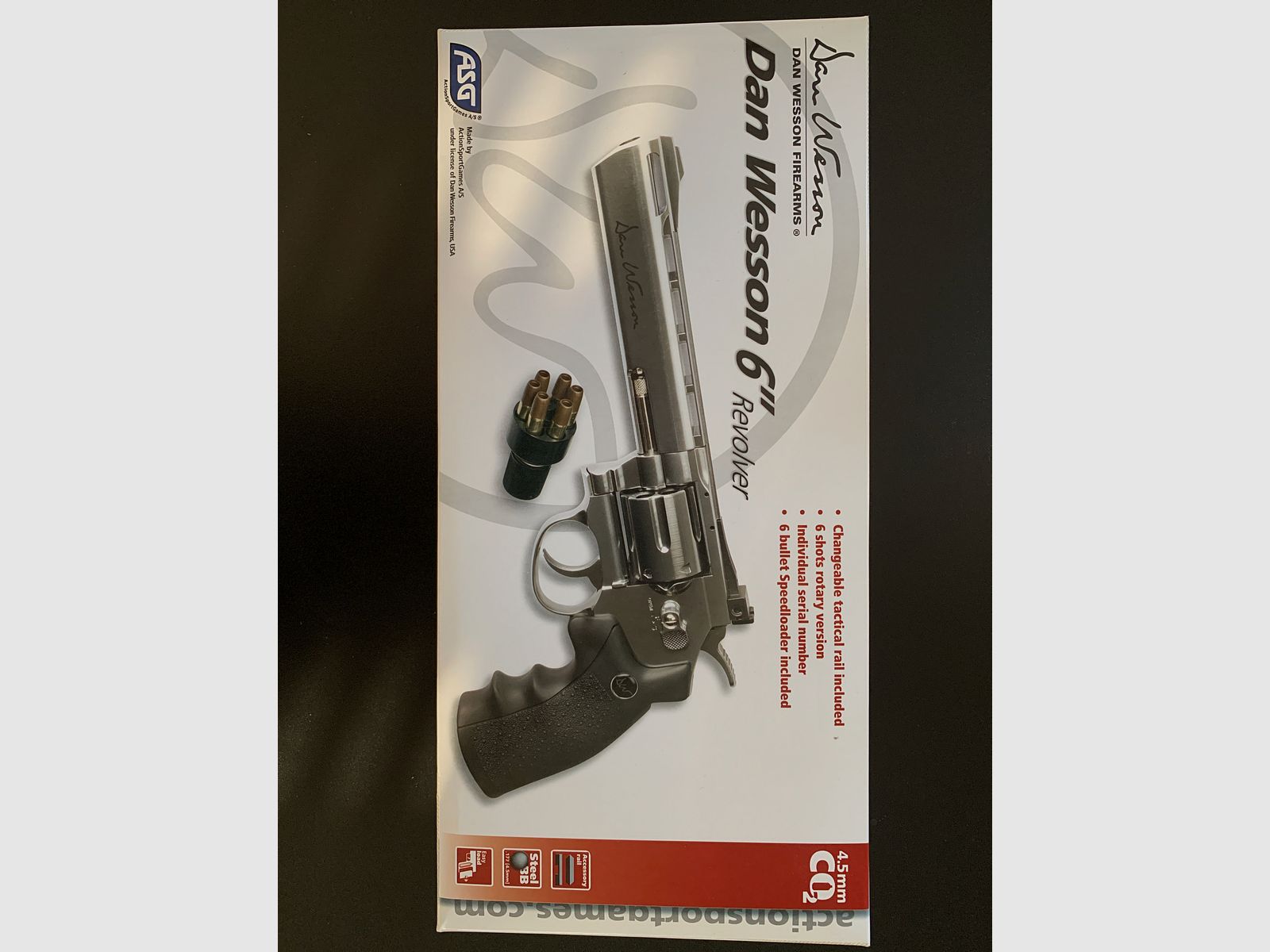 Dan Wesson 6 Zoll Silber 4,5mm + 6 Ersatzhülsen + Originalzubehör