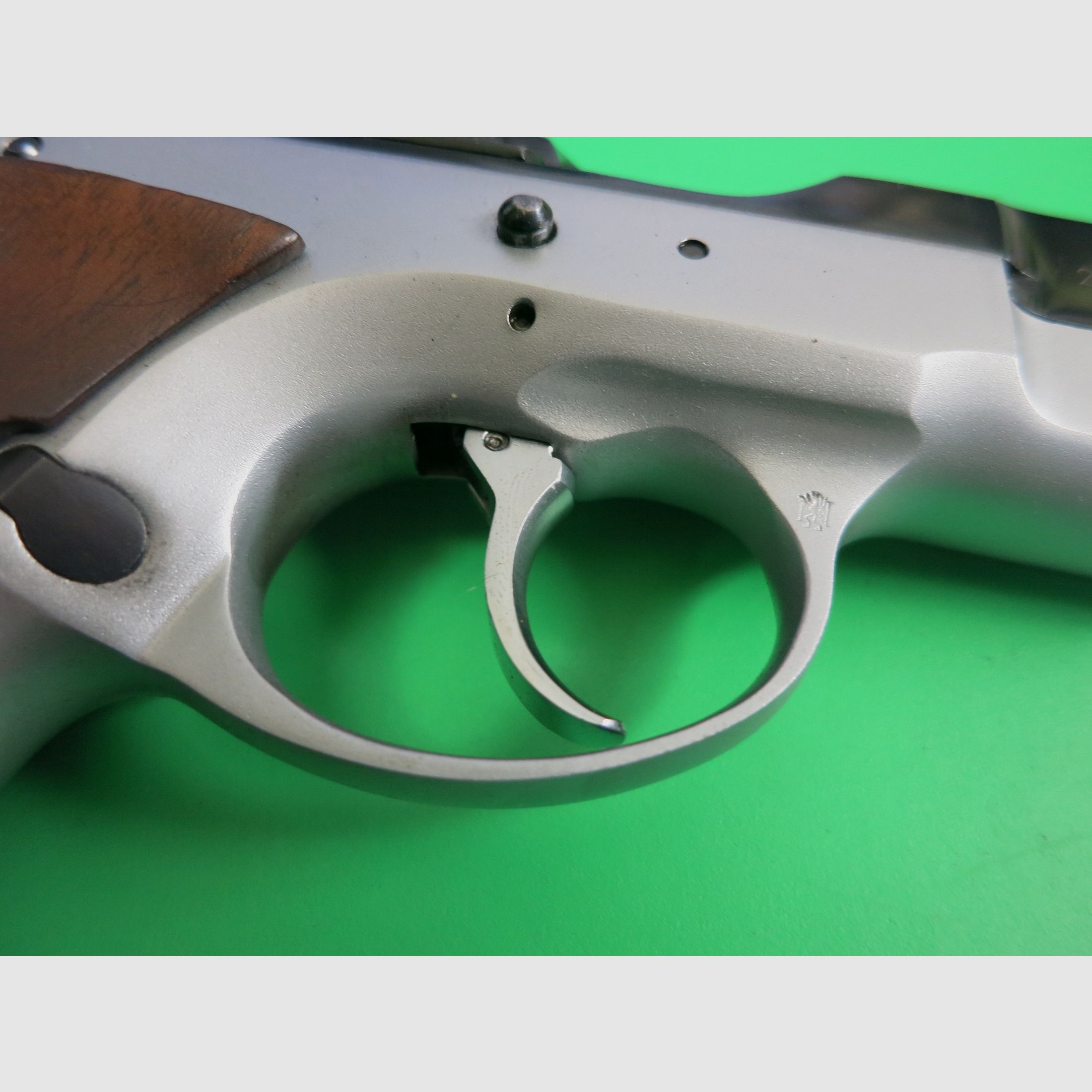 Brünner CZ75 DUO TONE o ČZ 75 (Česká zbrojovka), semiautomatica. Pistola auto caricatore calibro 9 × 19 mm       #28