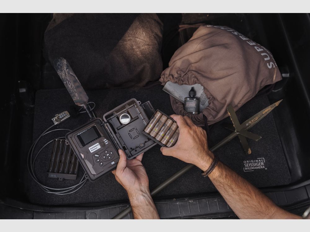 SEISSIGER Wildcamera Special-Cam LTE – SUPERSIM-Edition inclusi batterie
