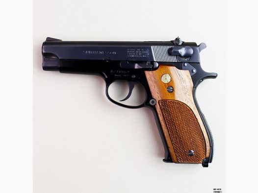 Pistola Smith & Wesson mod. 39-2 cal. 7,65 Para matr. A210869