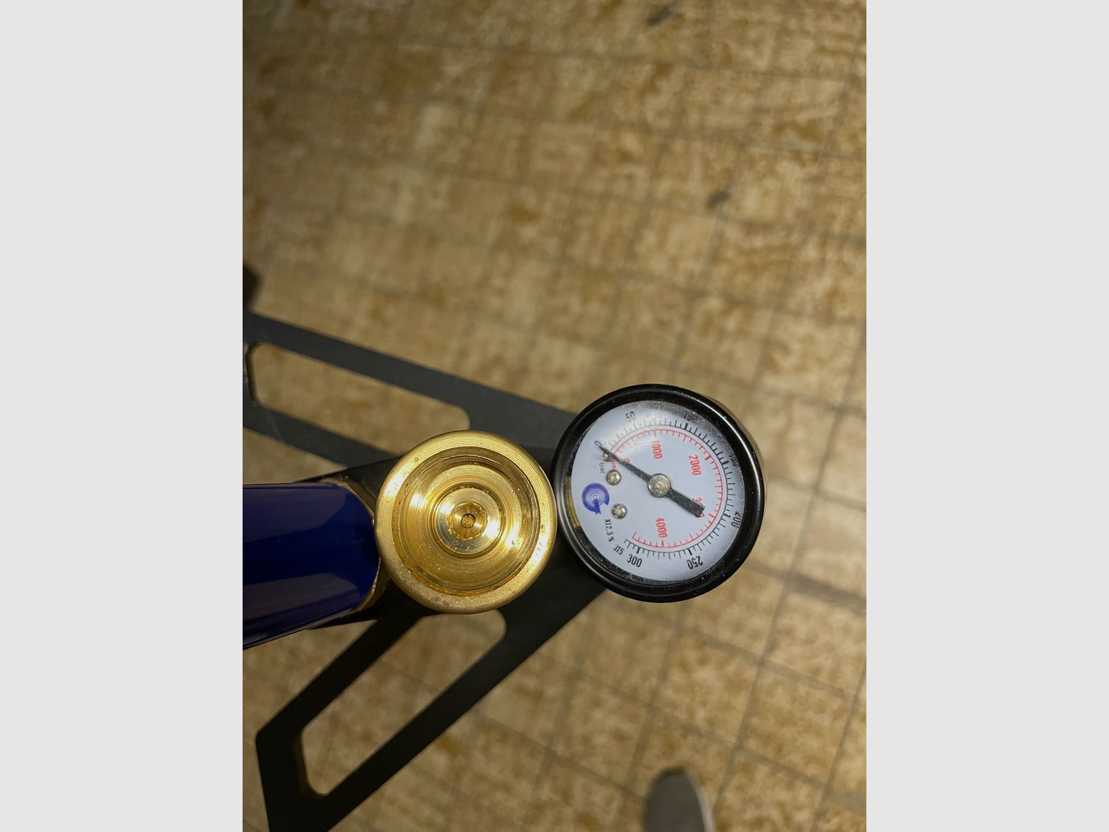 Gehmann Pompka powietrzna Max. 250 bar System 3-tłokowy