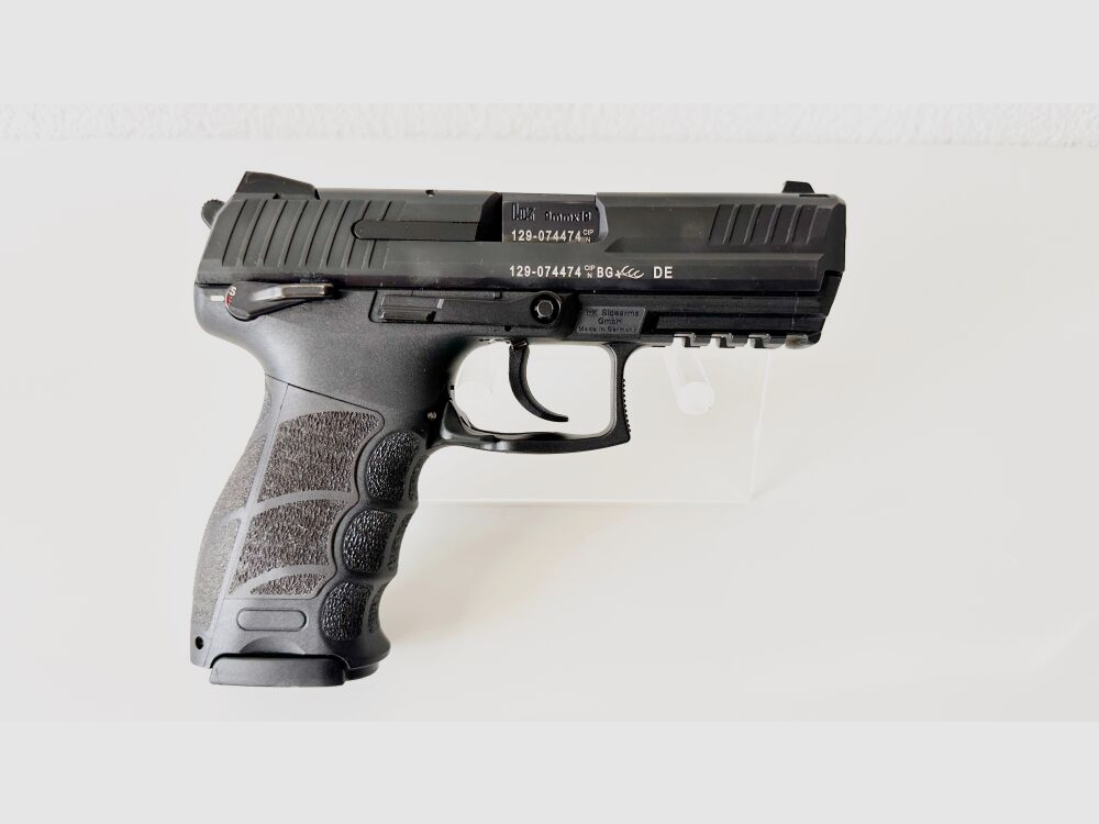 Heckler & Koch P 30 S with holster and original HK case 9mm Luger