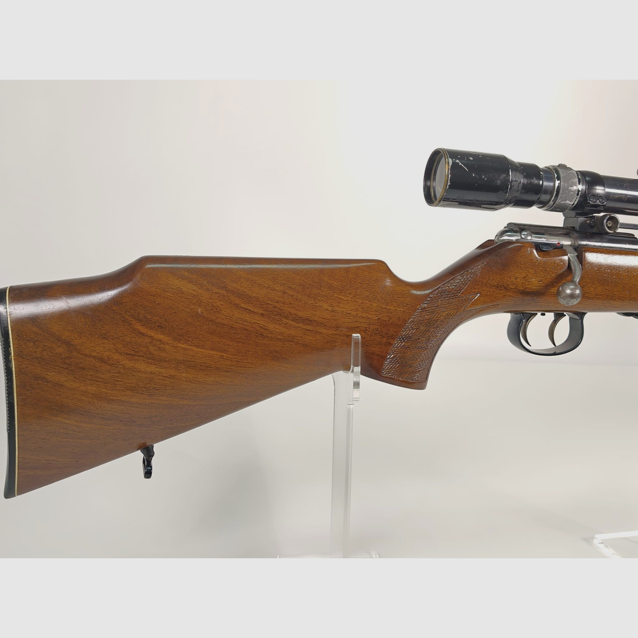 Anschütz 1415/16 rifle de repetición de calibre .22lr