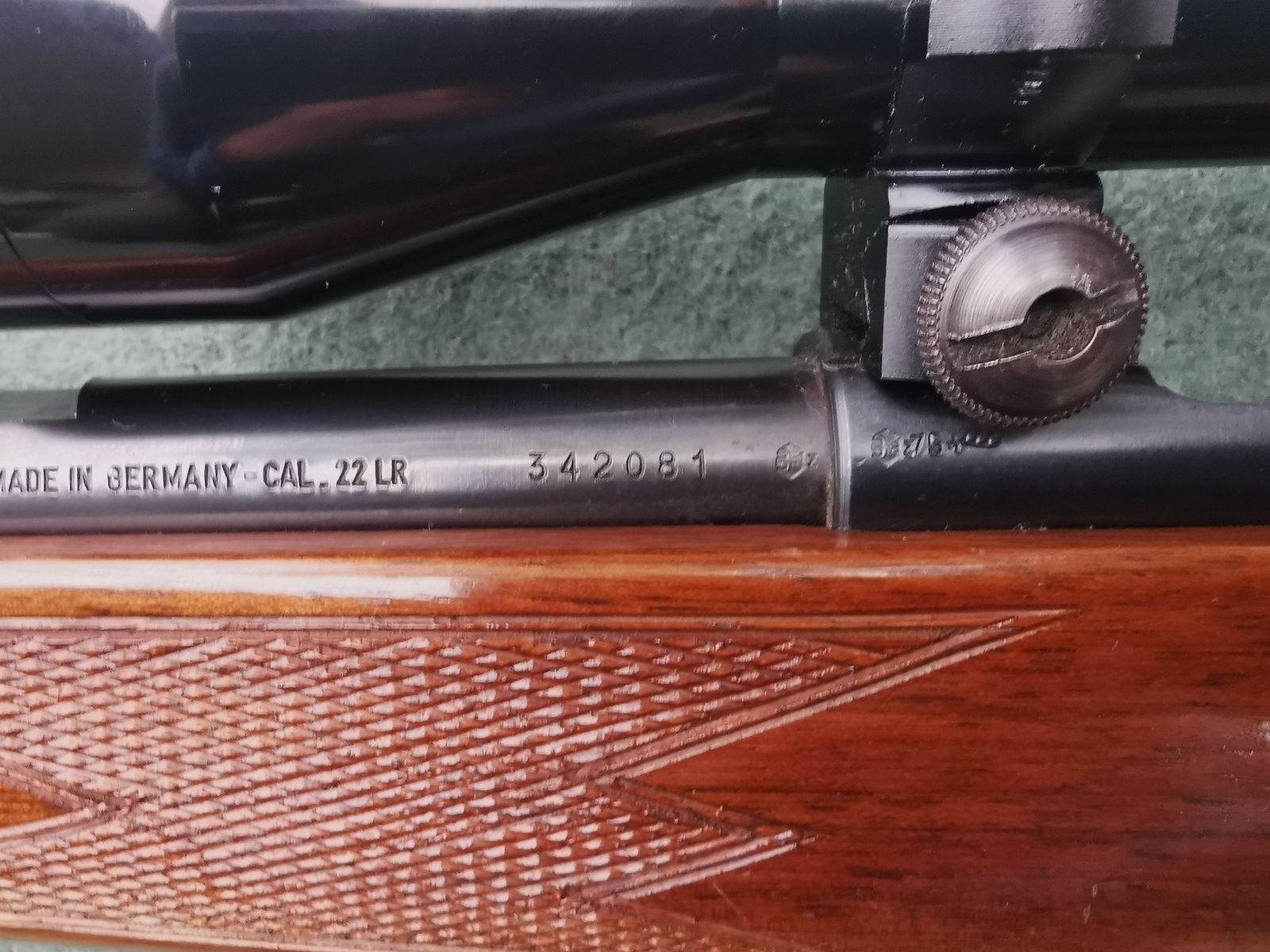 Repetierbüchse Kriegeskorte KK mit Tasco 6x40 und Schalldämpfer