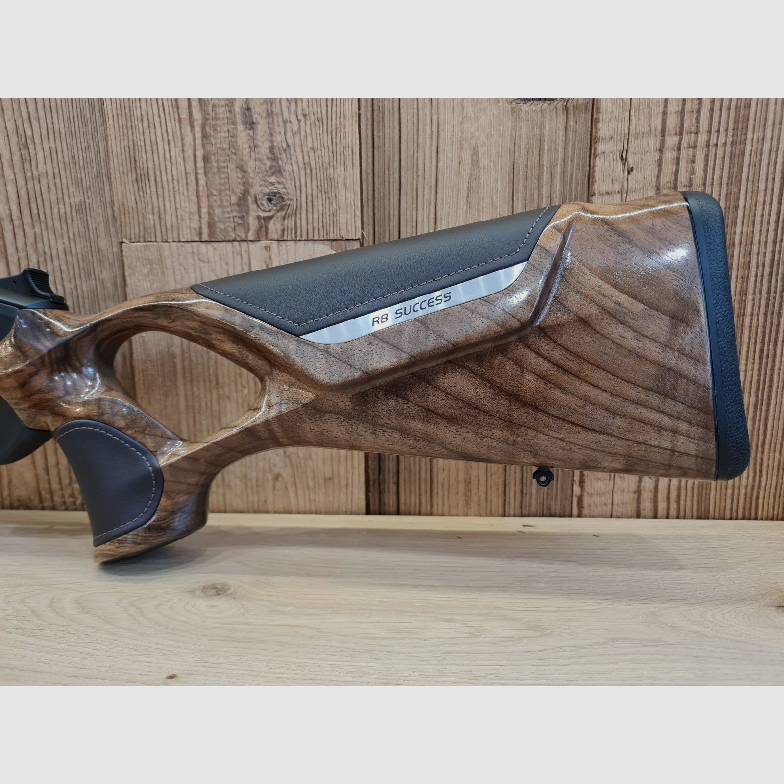 Blaser R8 Success Leather / Holzklasse 4 / verschiedene Lauflängen und Kaliber möglich! -- Jagdbar / Hof--