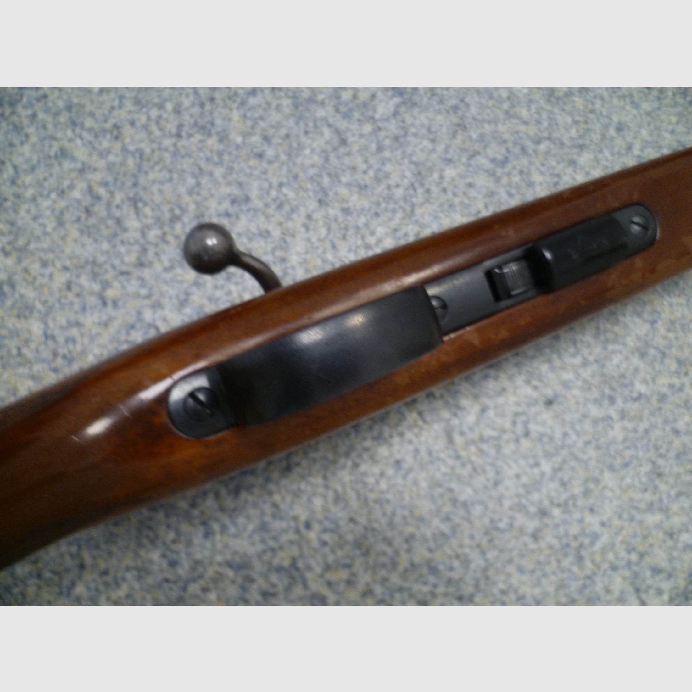 Repetierbüchse Anschütz Modell 1416 .22lr.