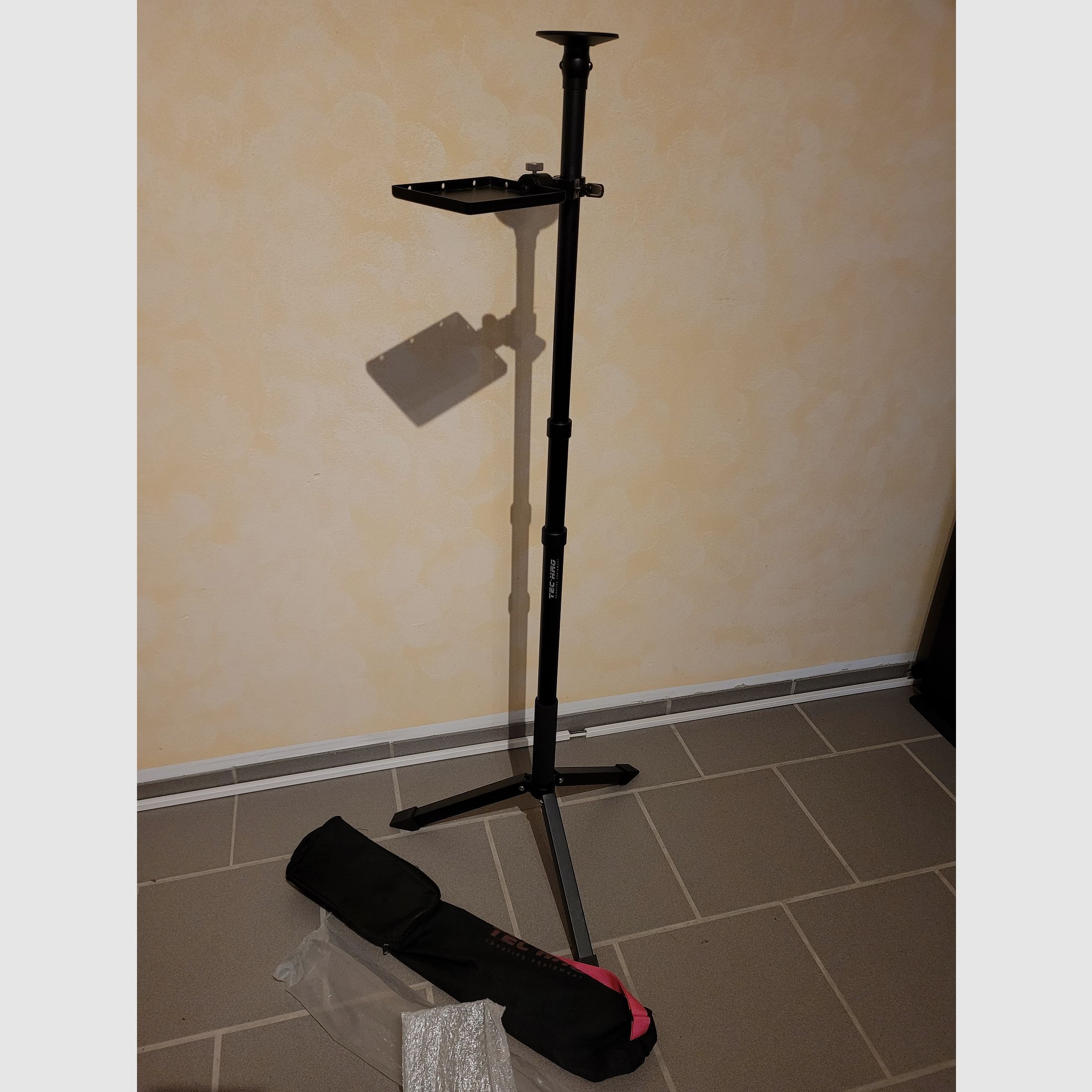 Tec-hro tripod