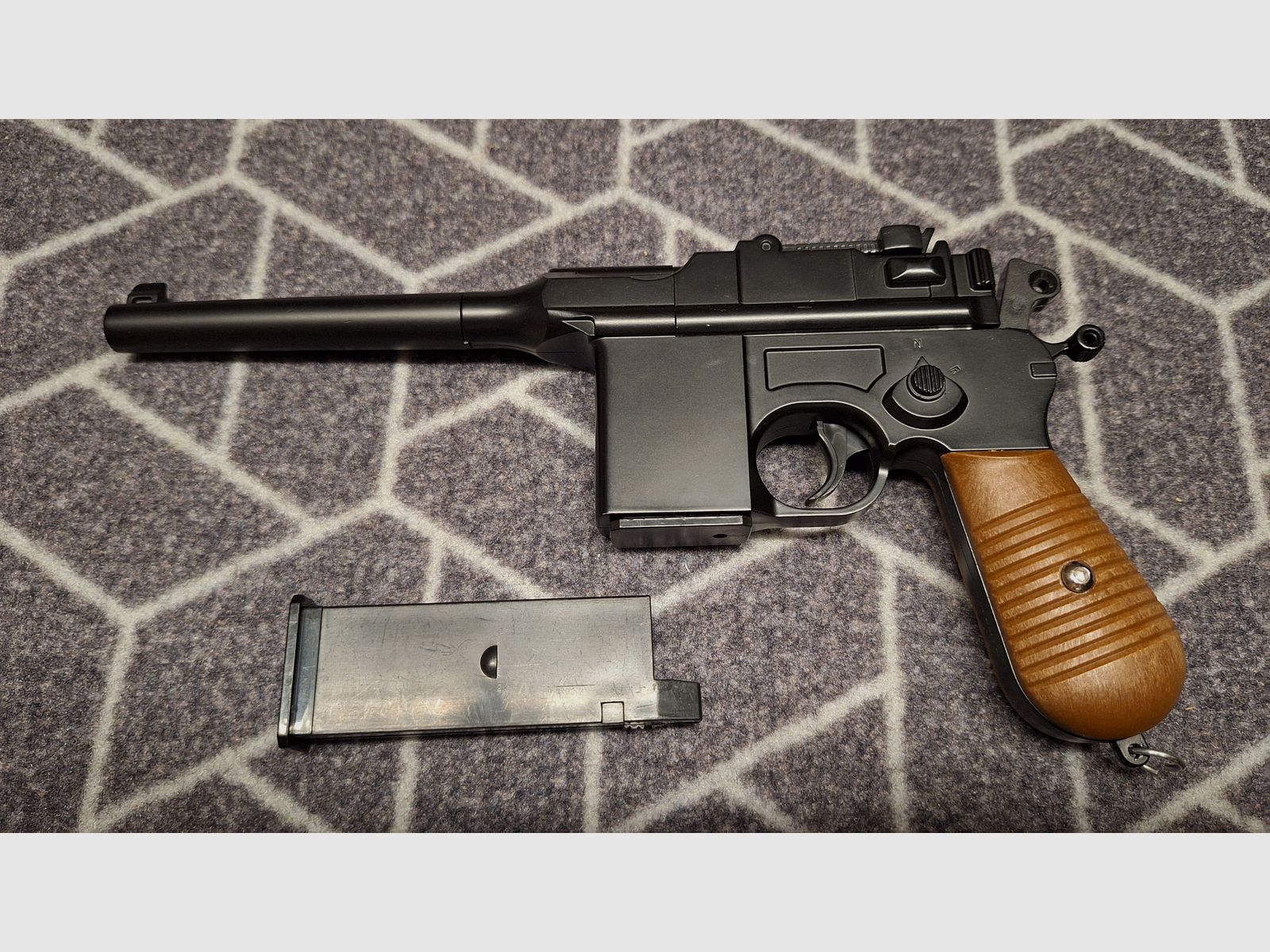 C96 / M712 Mauser Federdruck Airsoft - Neu!