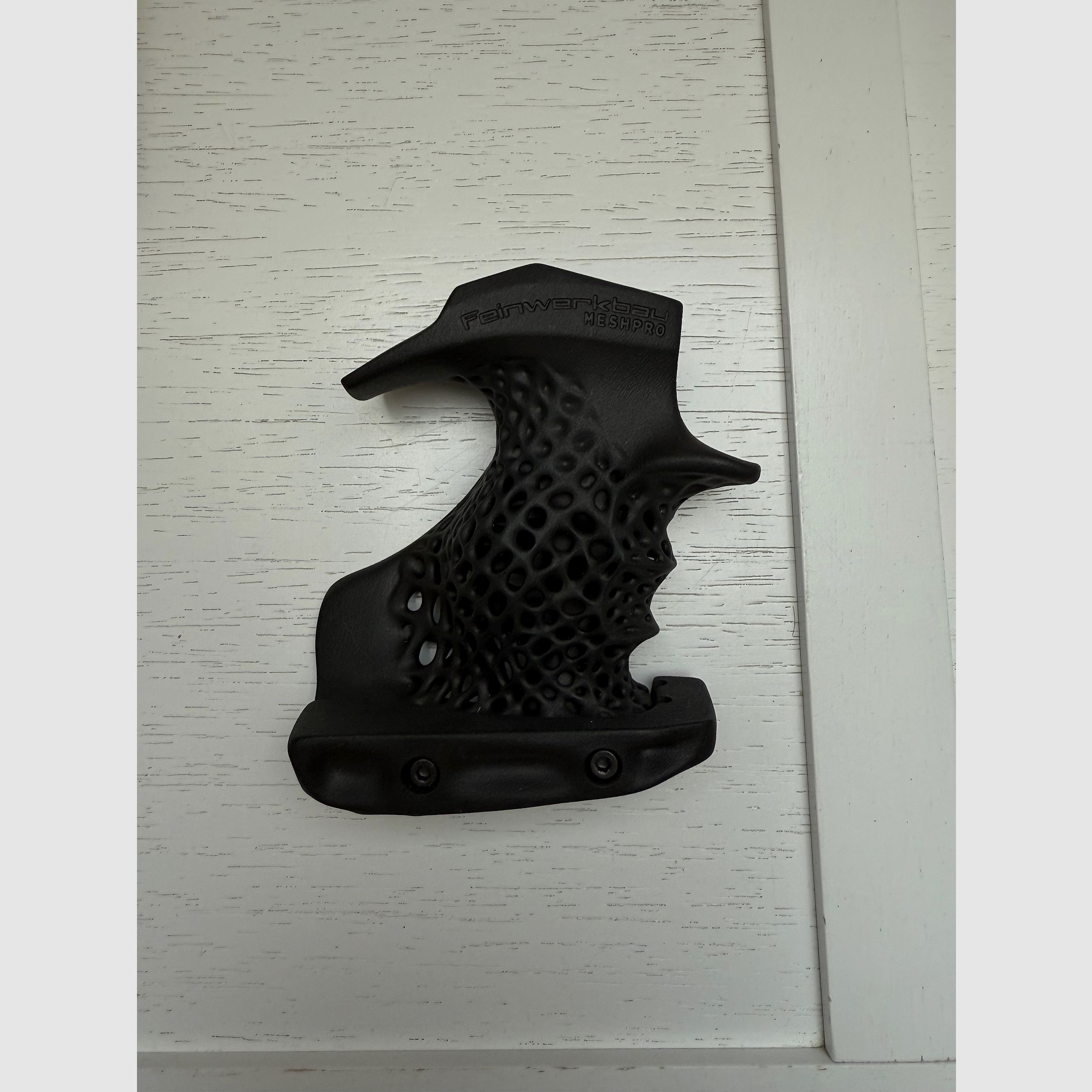 Poignée Meshpro pour Feinwerkbau P8x en taille M et pour droitiers