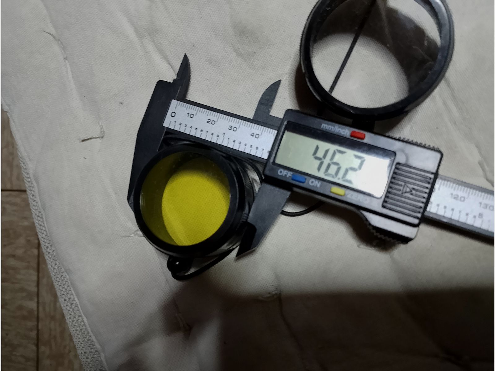 2 x Schutzkappen gelb klar Zielfernrohr Gummiband Kappen Fernglas Fernrohr Staubschutzkappen Okular Schutz Klarsicht