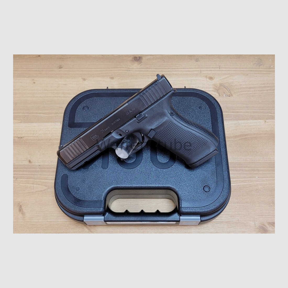 Glock	 21 Gen5 FS MOS