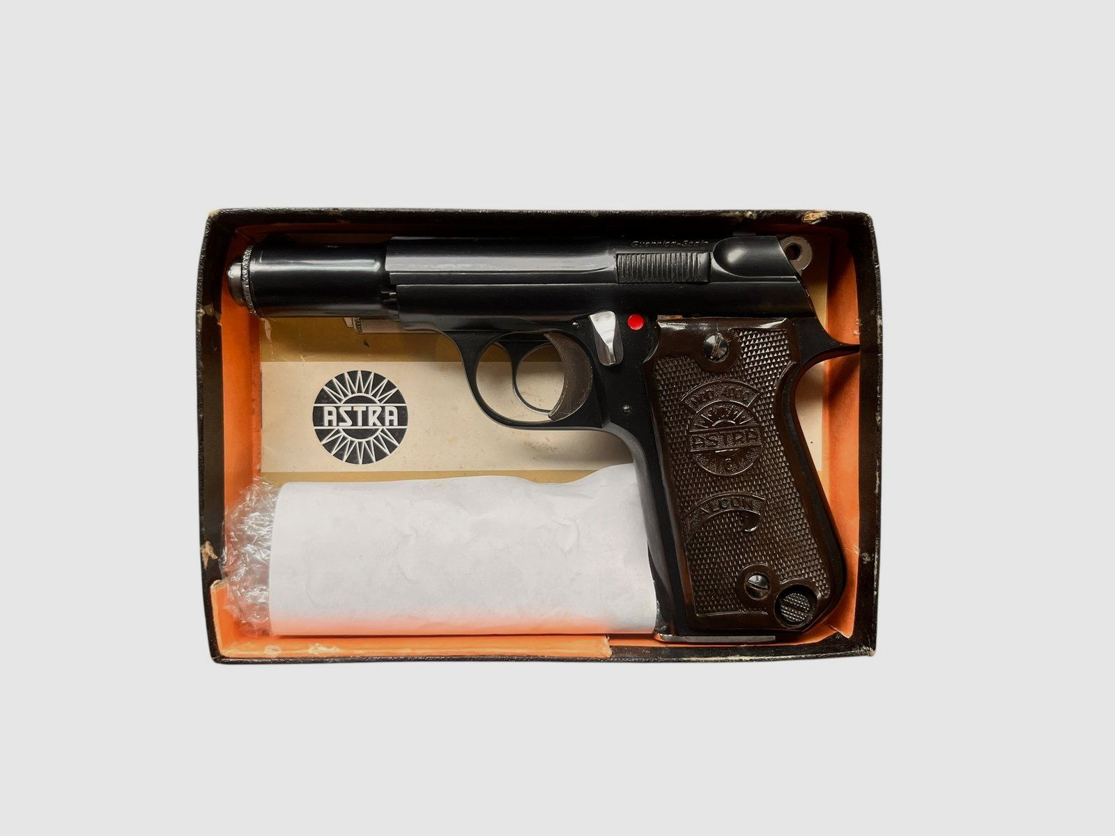 Astra 4000 Pistol 7.65mm | Spanish Classic | Shop, image 1 of 8