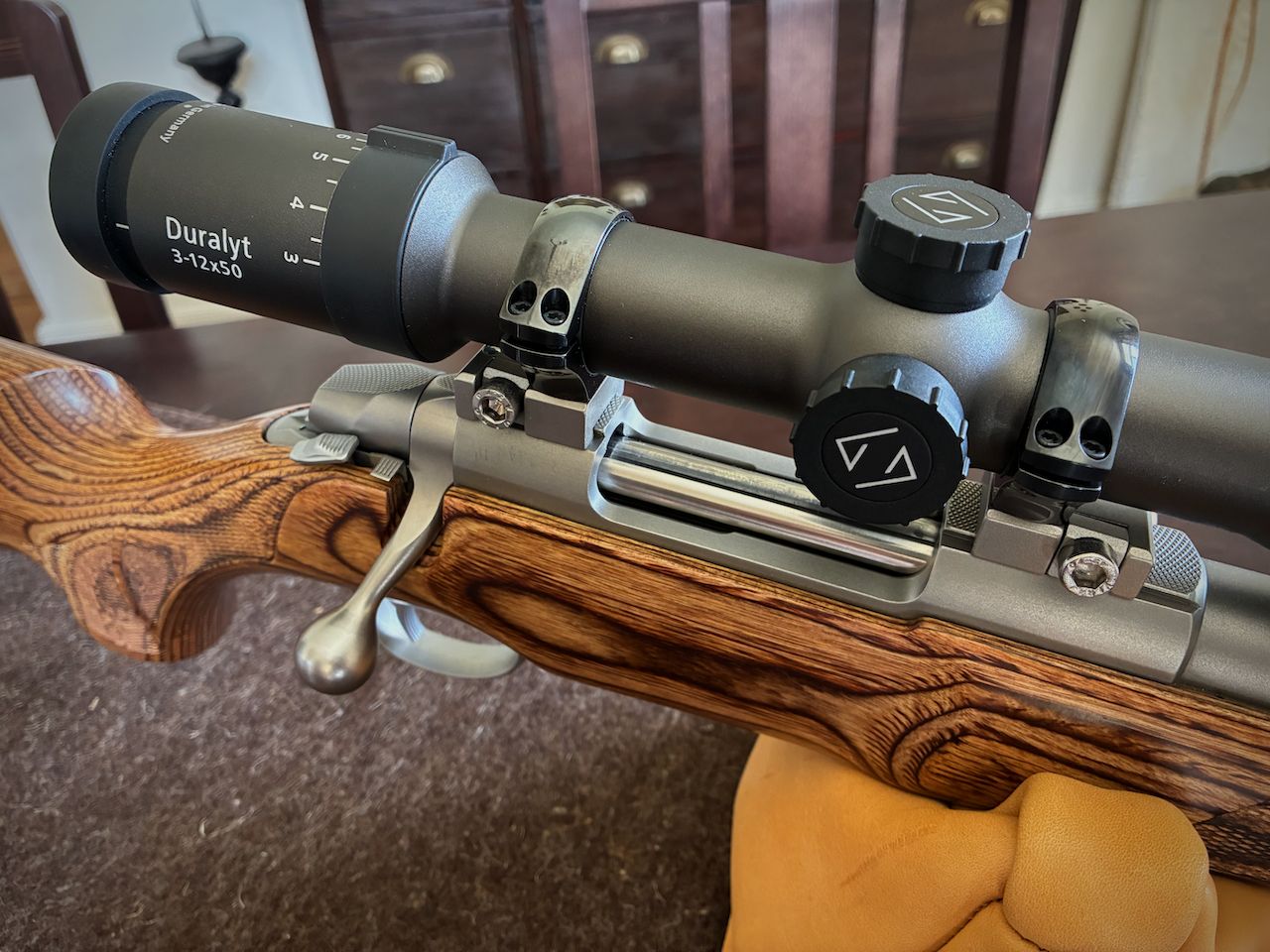Sako 75 Varmint Laminated Stainless im Kaliber .308 Winchester mit Zeiss Duralyt 3–12x50