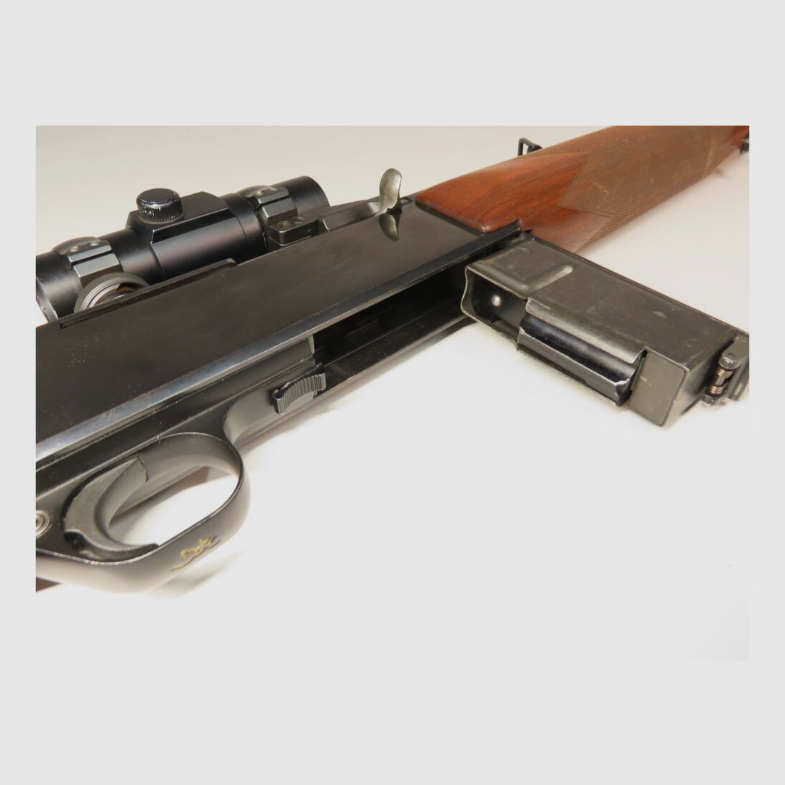 Browning BAR incl. Drückjagdoptik auf Schwenkmontage