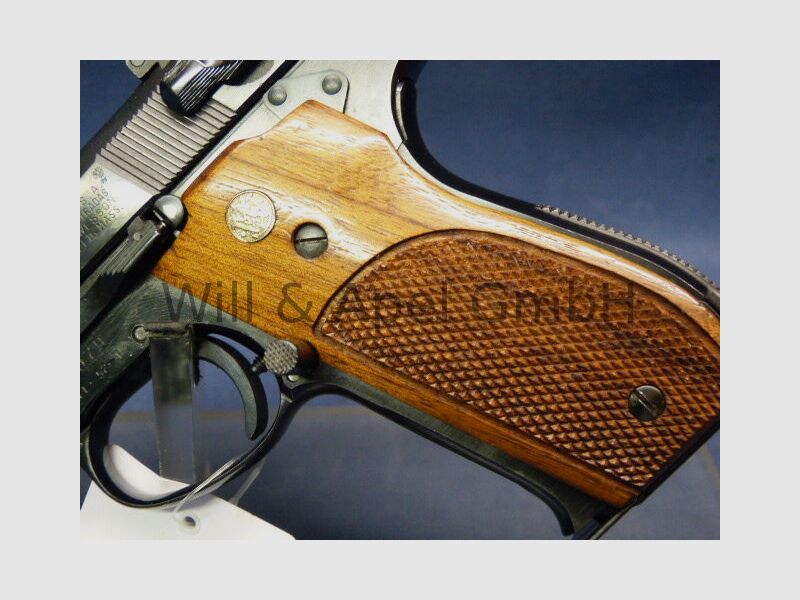 SMITH & WESSON M52-1