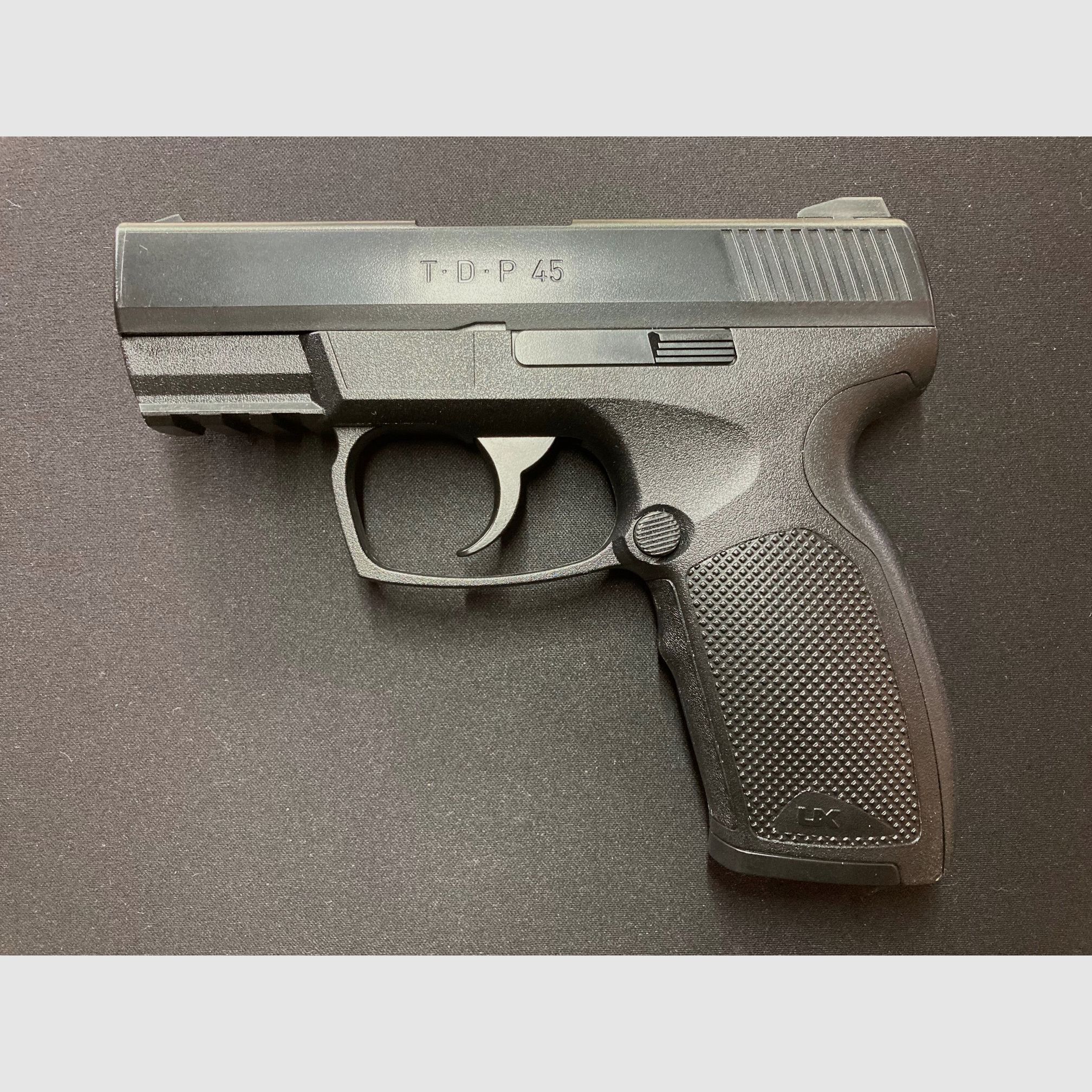 Umarex TDP 45 - 4,5 mm Stahl BB Co2-Pistole (P18)