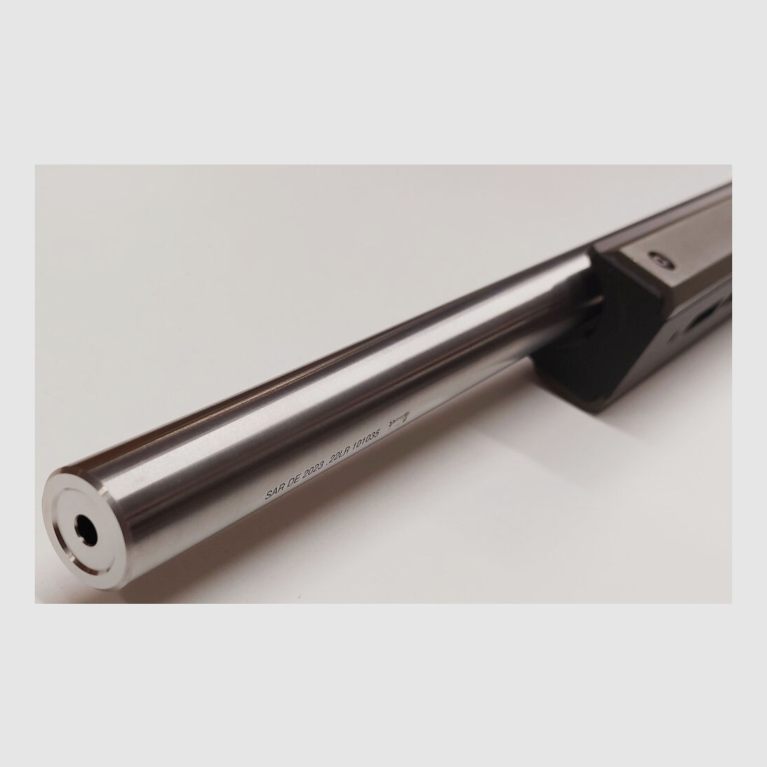 Schwaben Arms GmbH - Novità - SAR 10/22 MATCH fucile semiautomatico, calibro .22L.R., con canna bull e calcio MDT ORYX