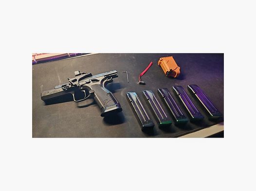 CZ TS2 Racing Green Custom Mod inkl. Zubehör und Munition