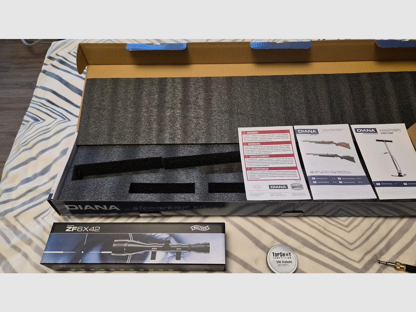 DIANA Stormrider Kaliber 4.5 mit Zielfernrohr und Pressluftpumpe