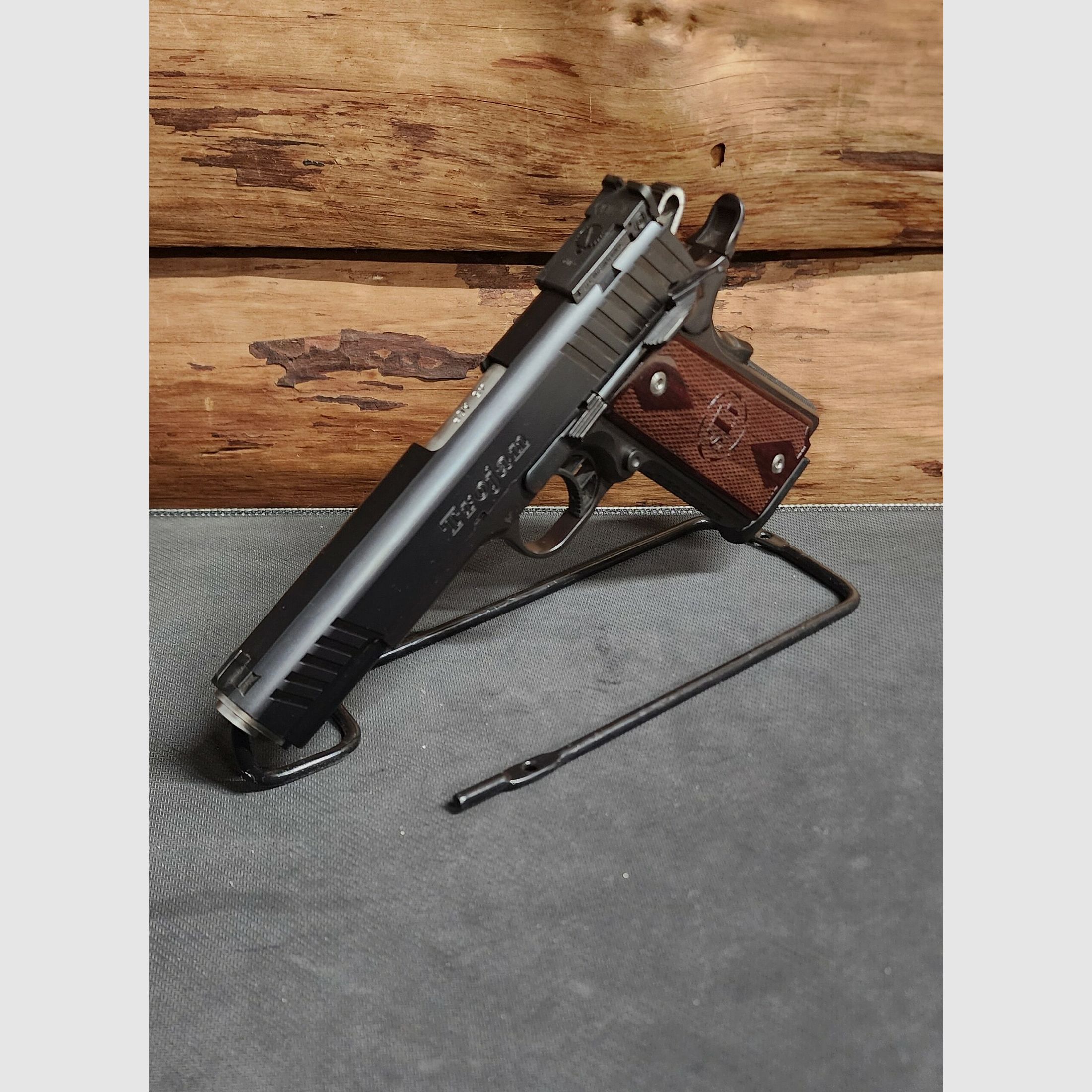 STI TROJAN CAL. 45 acp (gebraucht), Bild 8 von 9