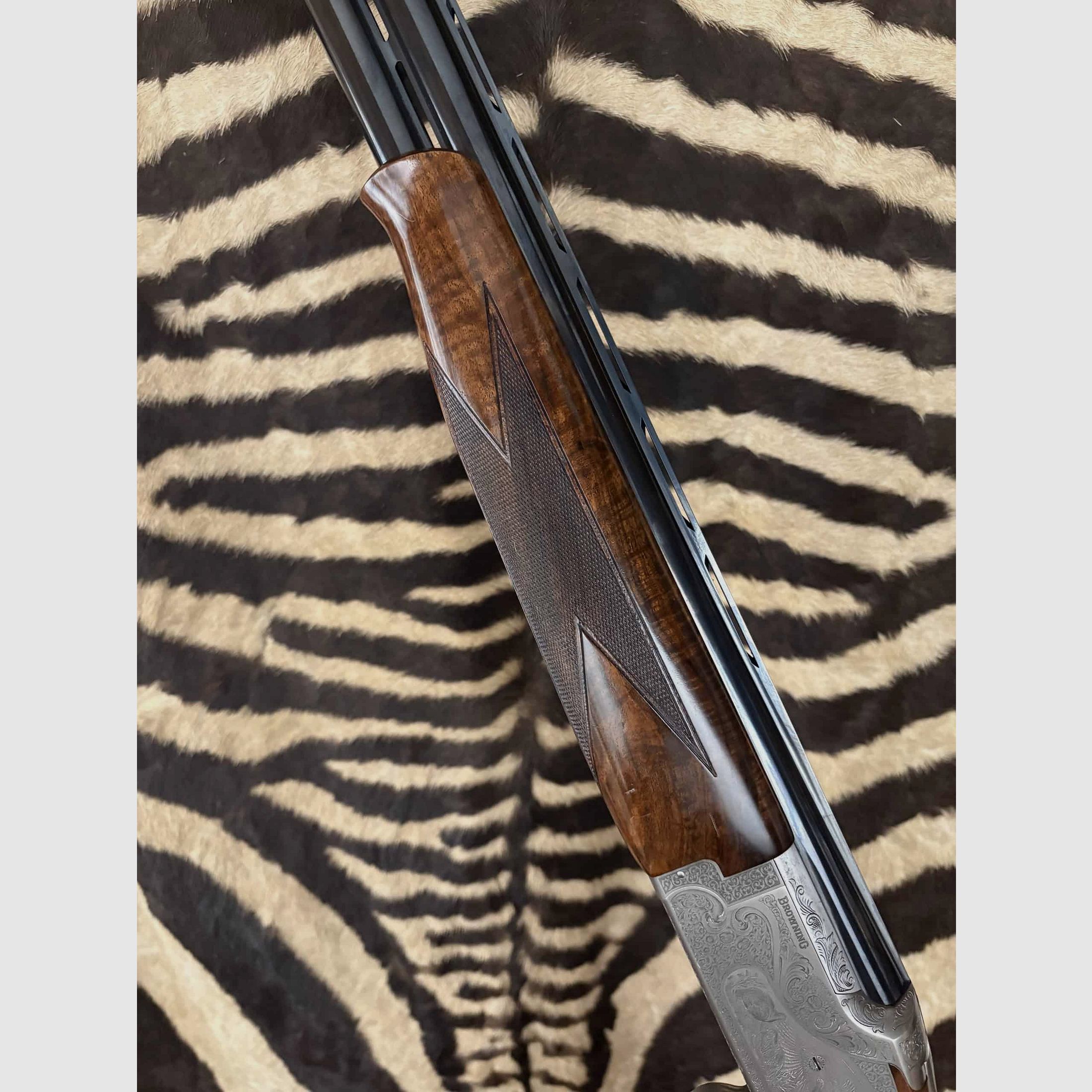 Browning B525 Heritage Sporter Flinte Kal. 12/76 – ca. 76 cm – 5 Chokes – Waffenkoffer, Bild 5 von 11