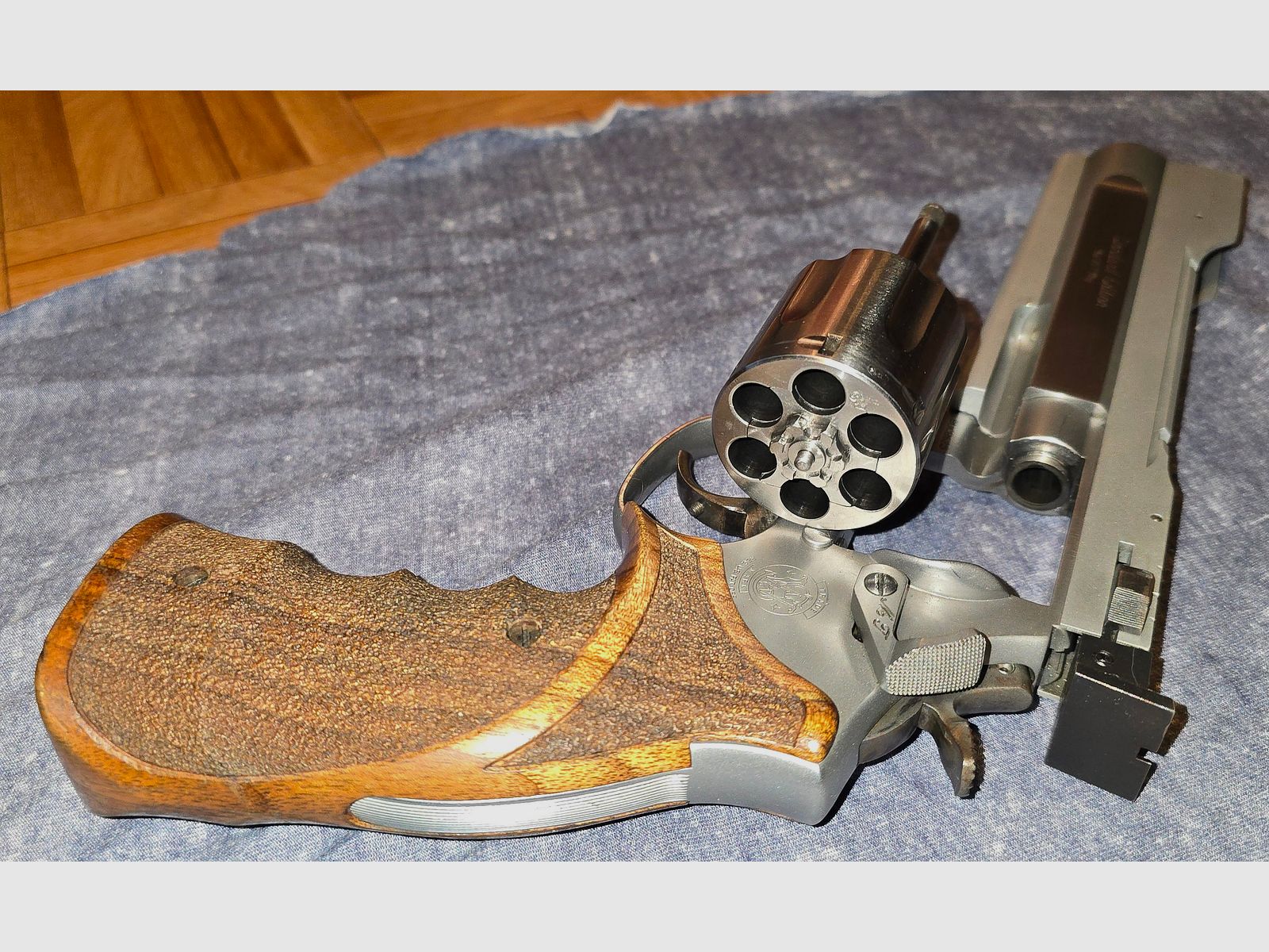 Smith u. Wesson 686 Mod.4 Target Champion Umbau 357Mag./38Special  950€VB