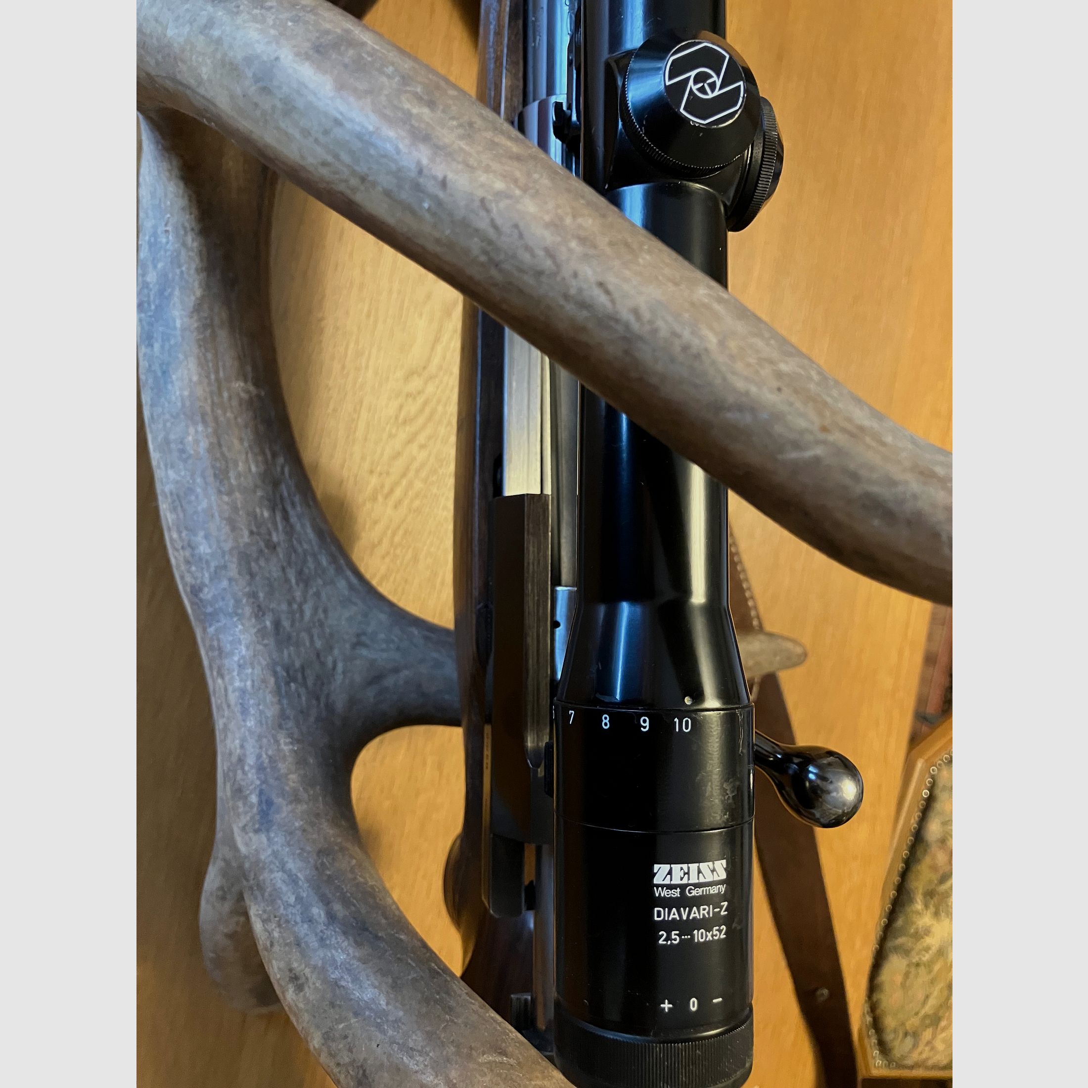 MAUSER 66 Kaliber 7mm Remington Magnum, ZF Zeiss 2,5 - 10x52, Sehr guter Zustand