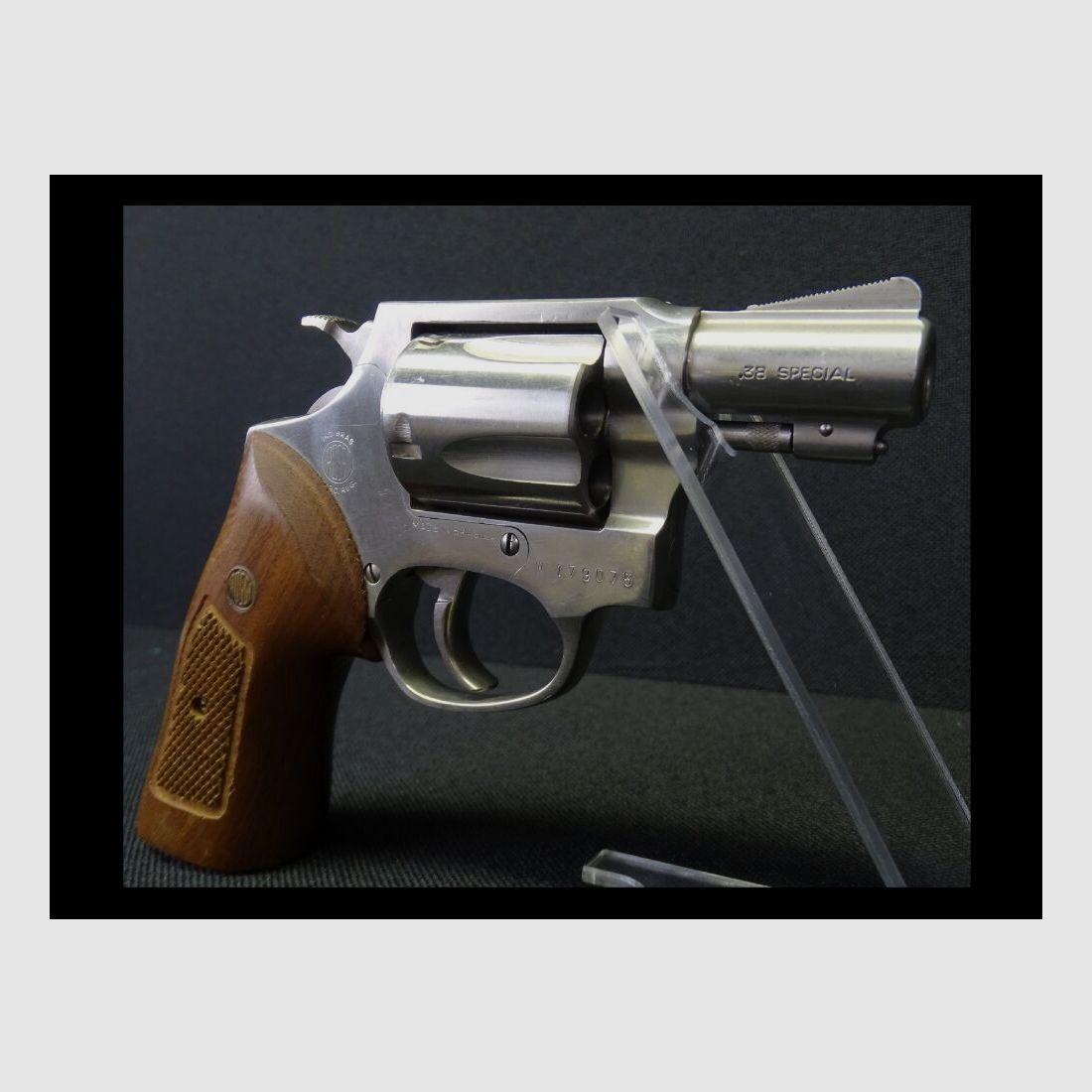 Rossi 87, image 2 of 7