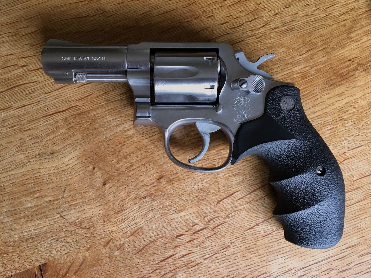 Smith & Wesson Revolver Mod. 65-5 – .357 Magnum – 3" barrel – in excellent condition + extensive accessories