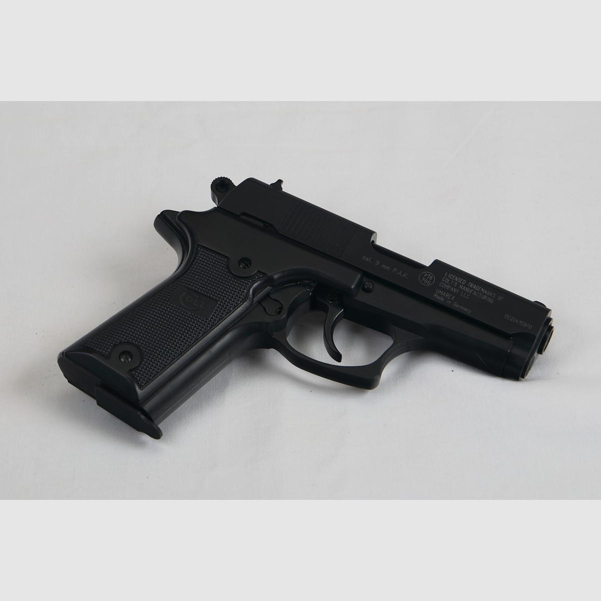 Colt Double Eagle 9 mm de fogueo