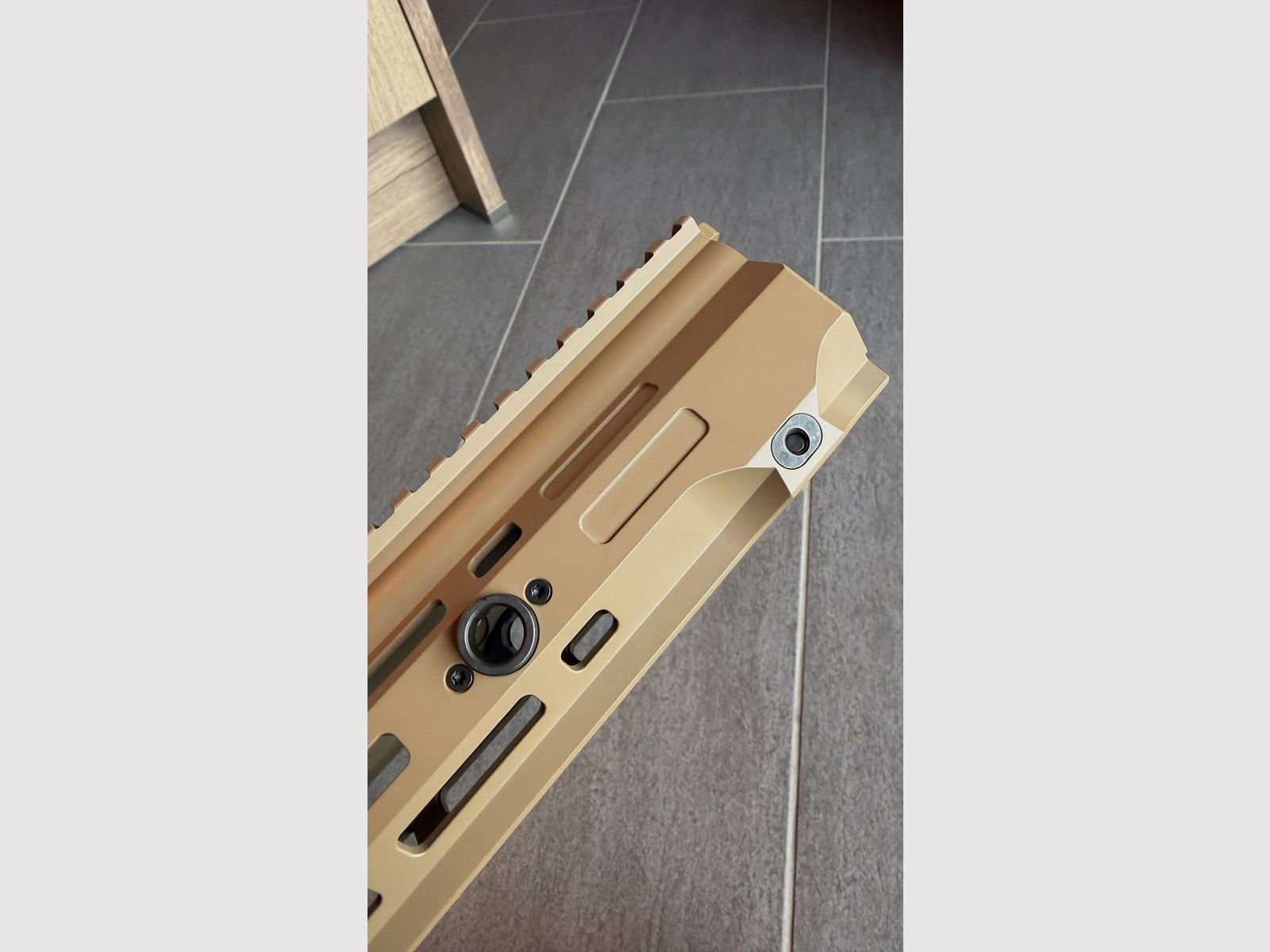 B&T M-LOK protezione per le mani per HK MR223 COYOTE TAN Cerakote lunga (per MR223 in 16,5")