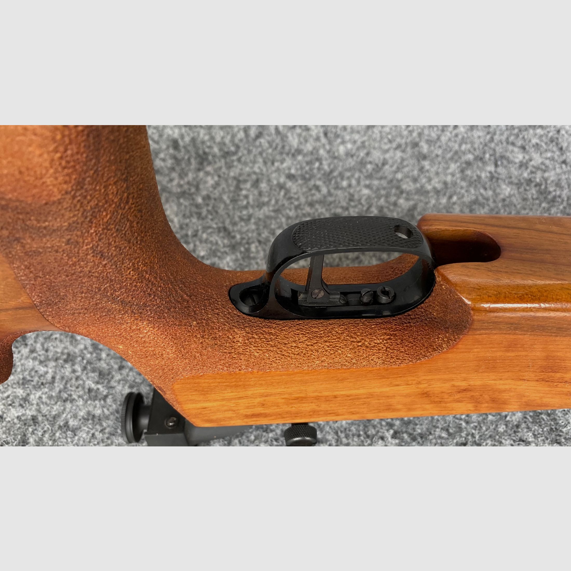 Walther LGR, match air rifle, side cocking 285 €, image 3 of 9