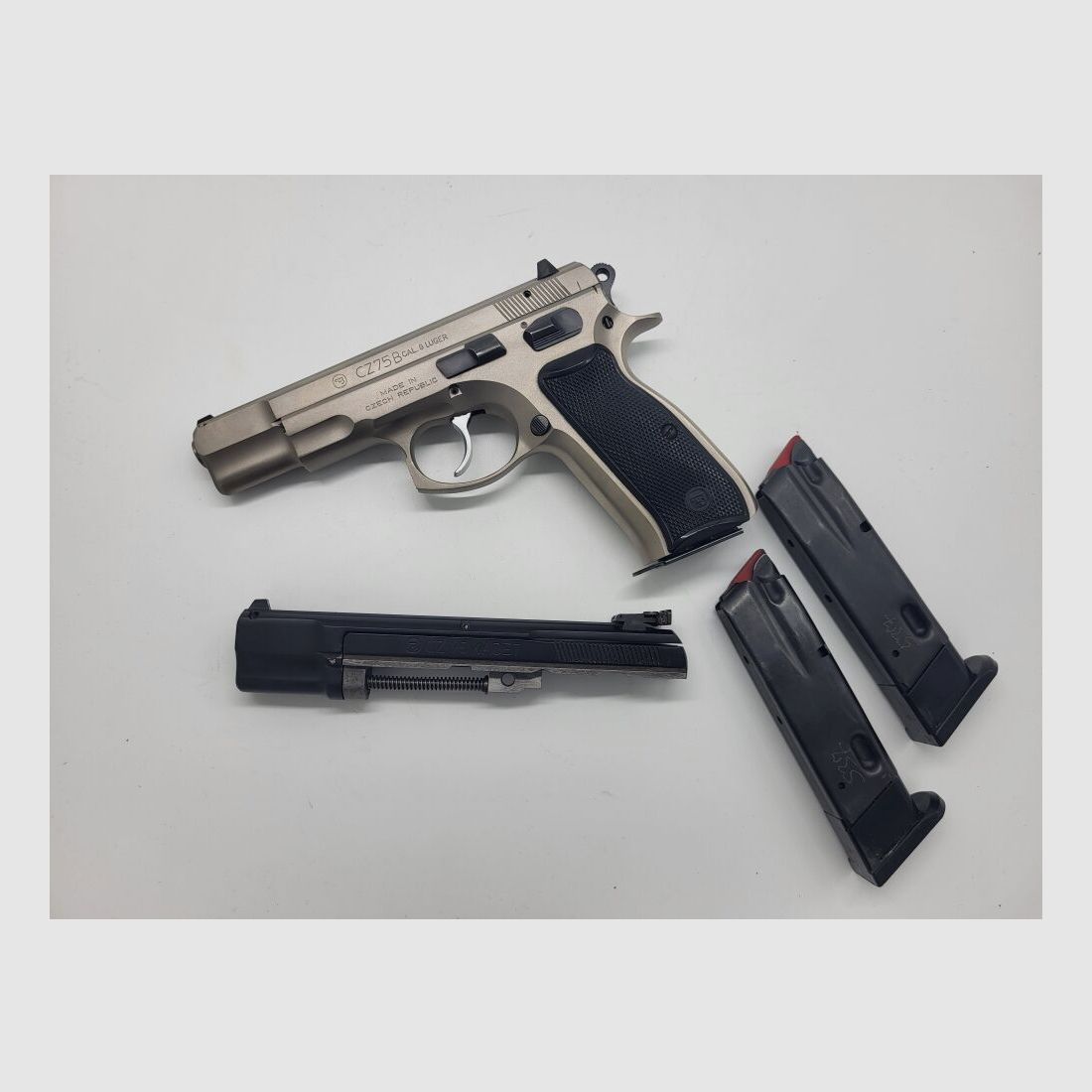 CZ 75 B, immagine 1 di 6