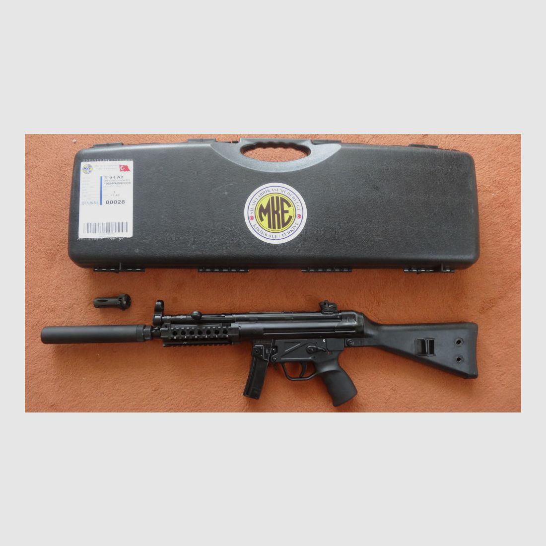 MKEU SL-Büchse-MKE T94 Cal. 9x19mm incl. B&T QD SMG/PDW Schalldämpfer, Kal. 9 x 19 mm