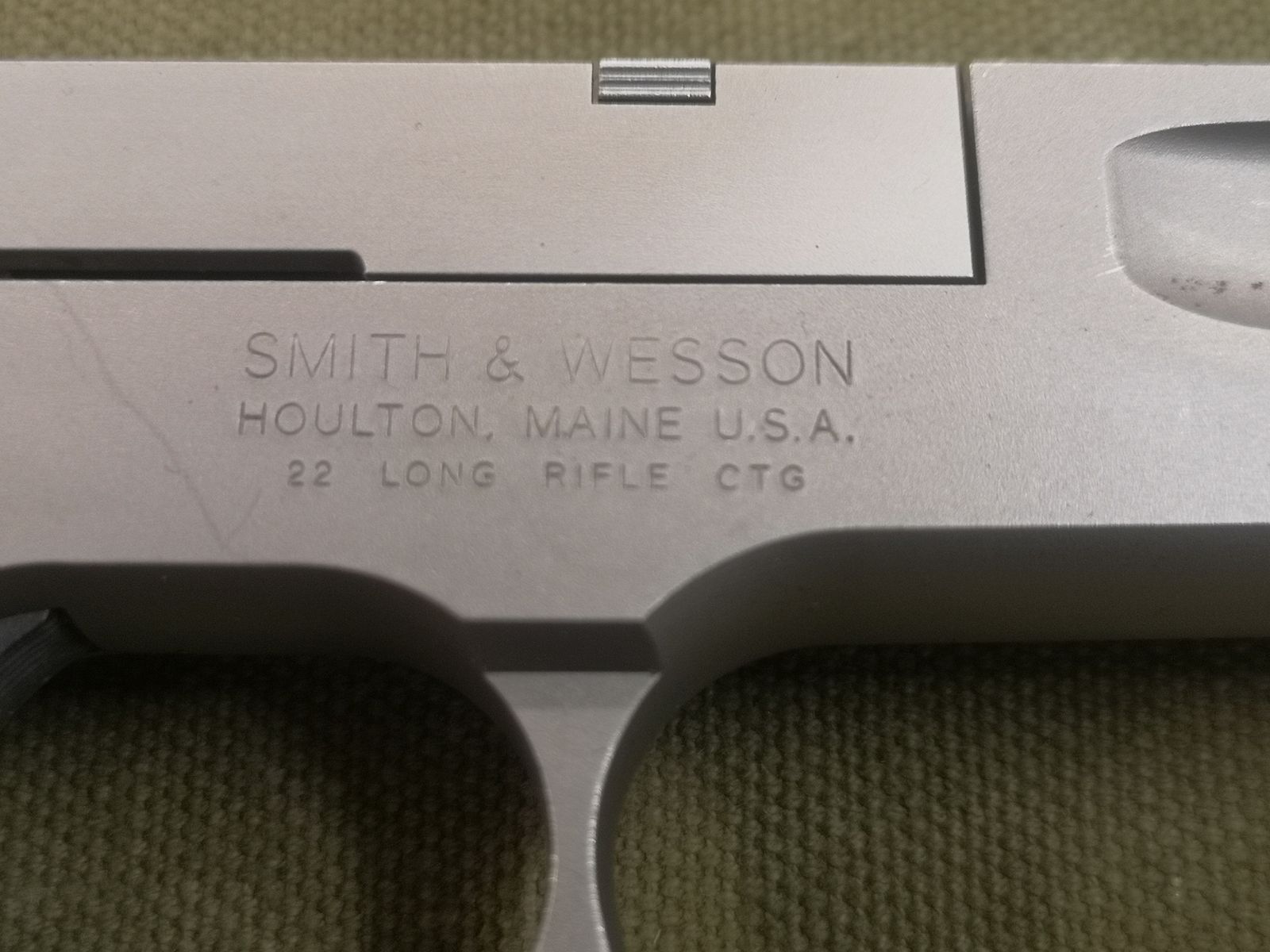 Smith & Wesson Model 2206 przed zakazem .22lr, zdjęcie 5 z 9