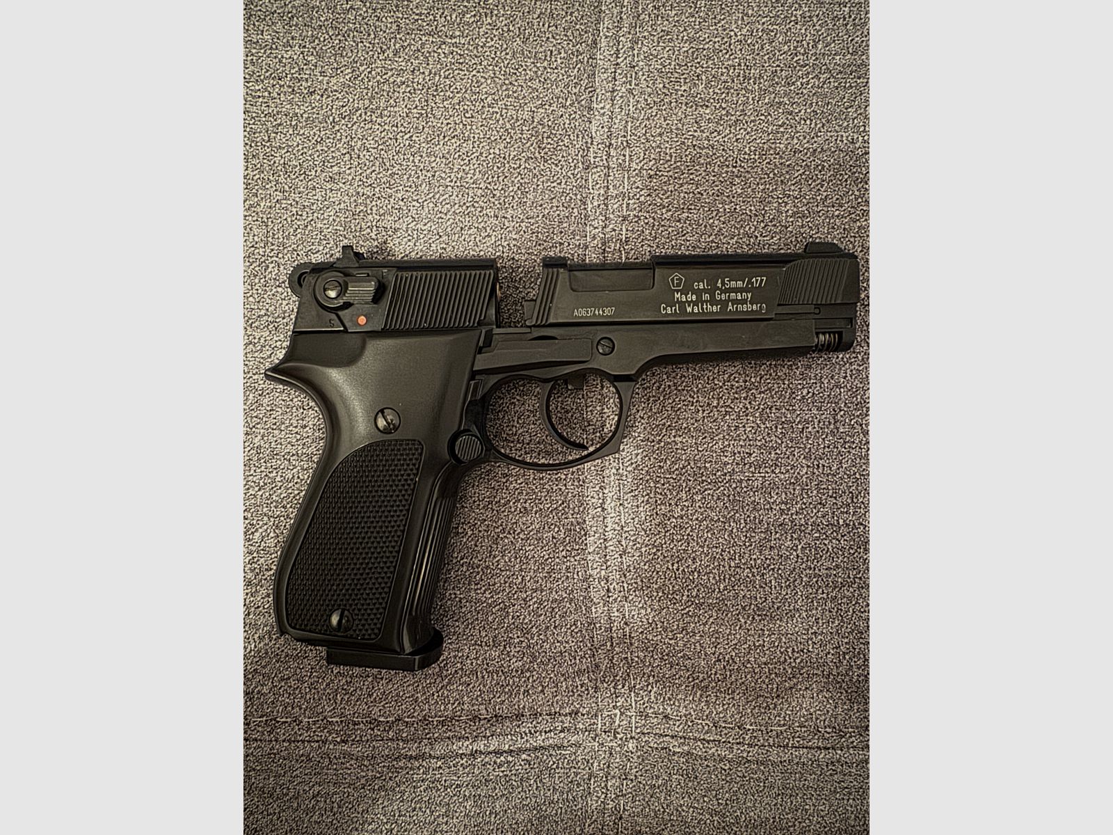 CO2 air pistol Walther CP 88 (4.5mm Diabolo) – complete set in case with accessories & receipt