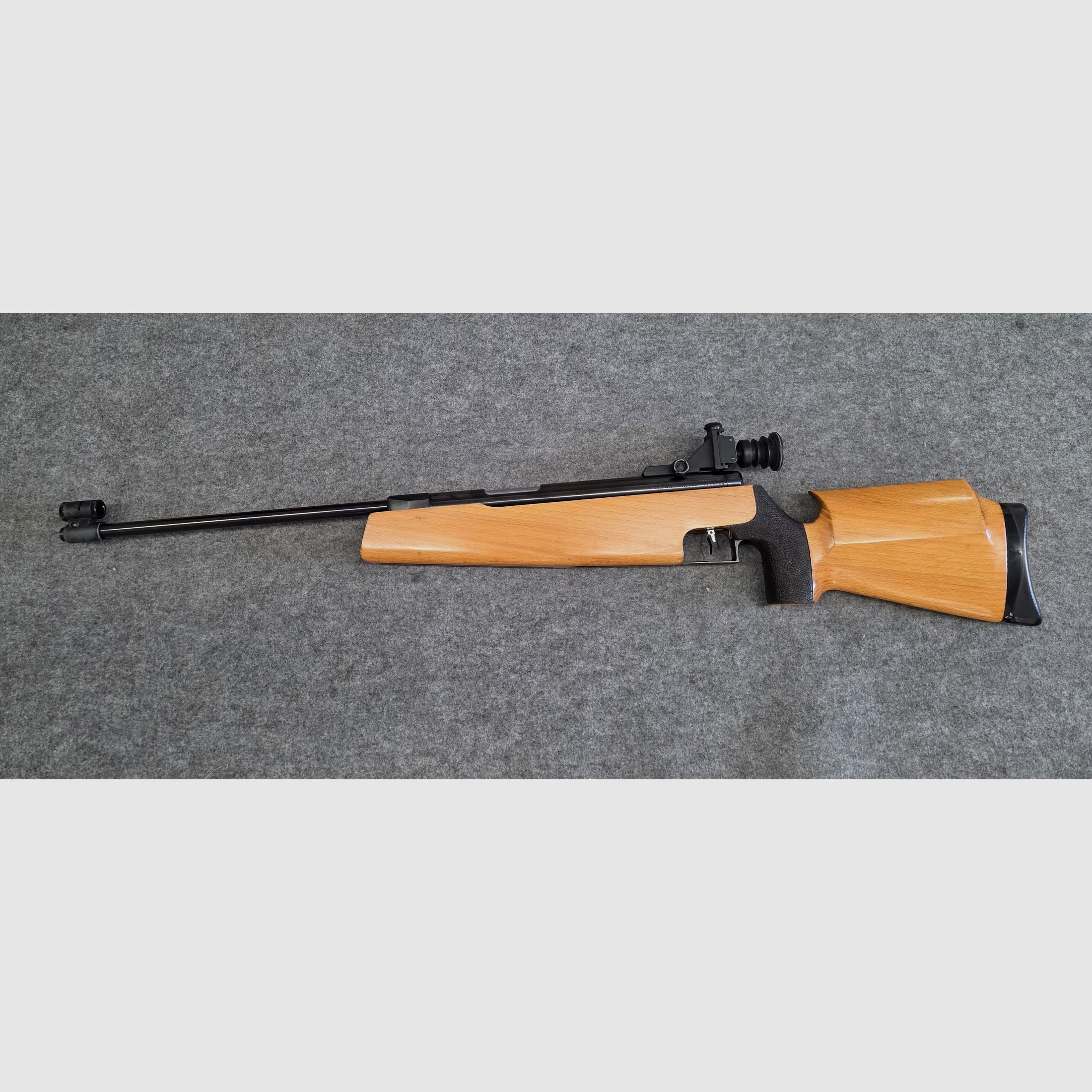 FWB Seitenspanner Feinwerkbau Mod. 300S Junior z prywatnej ręki w najlepszym stanie Cal. 4,5mm Diabolo, zdjęcie 1 z 8