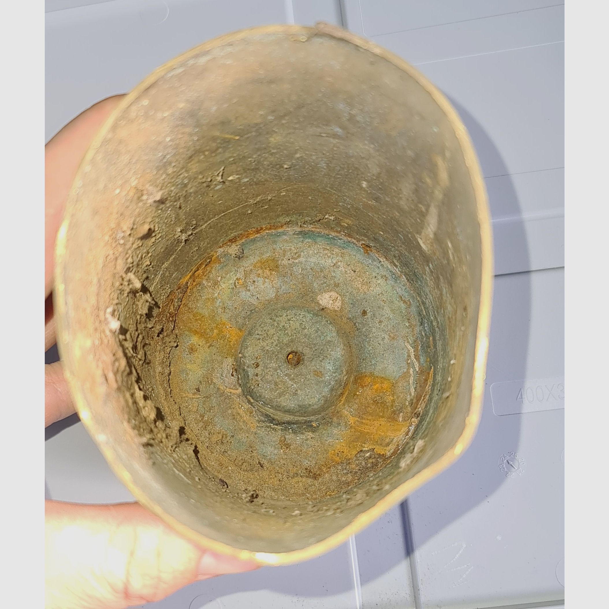 SEVERAL DECORATIVE ITEMS FROM THE WEHRMACHT ERA 1939 - 1945 / ASHTRAY, MEDAL, LAPEL PIN, PIN, STAMPING IRON, STAMP, GRENADE, SHELL, FLACK, SHELL, CARTRIDGE, SS, HJ, SA, WAR, METAL,