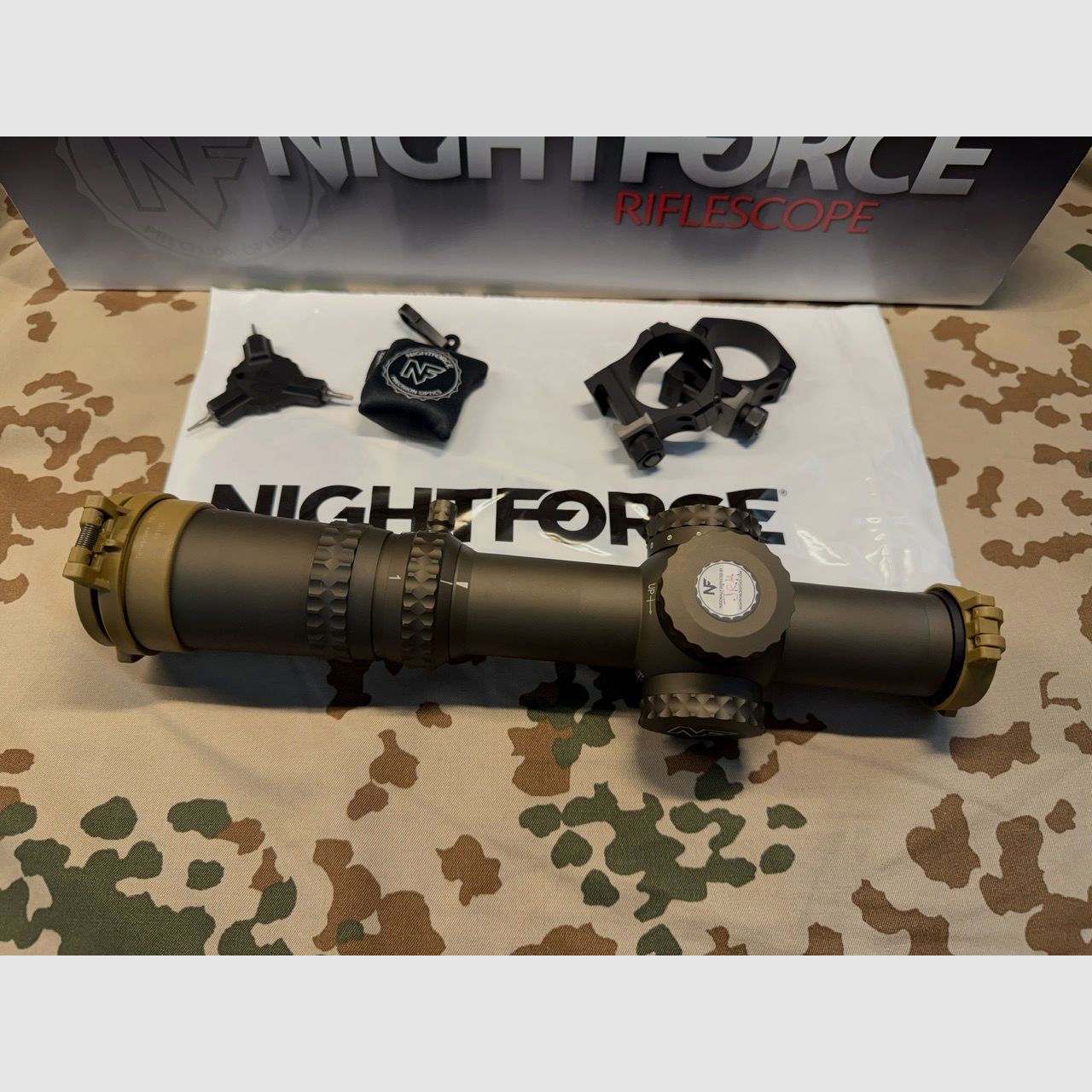 Nightforce ATACR 1-8x24 F1 FDE incluso montaggio anello Nightforce – Ottime condizioni