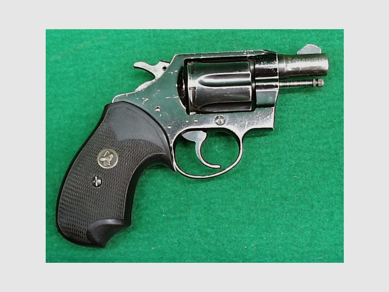 Colt Cobra Revolver 2