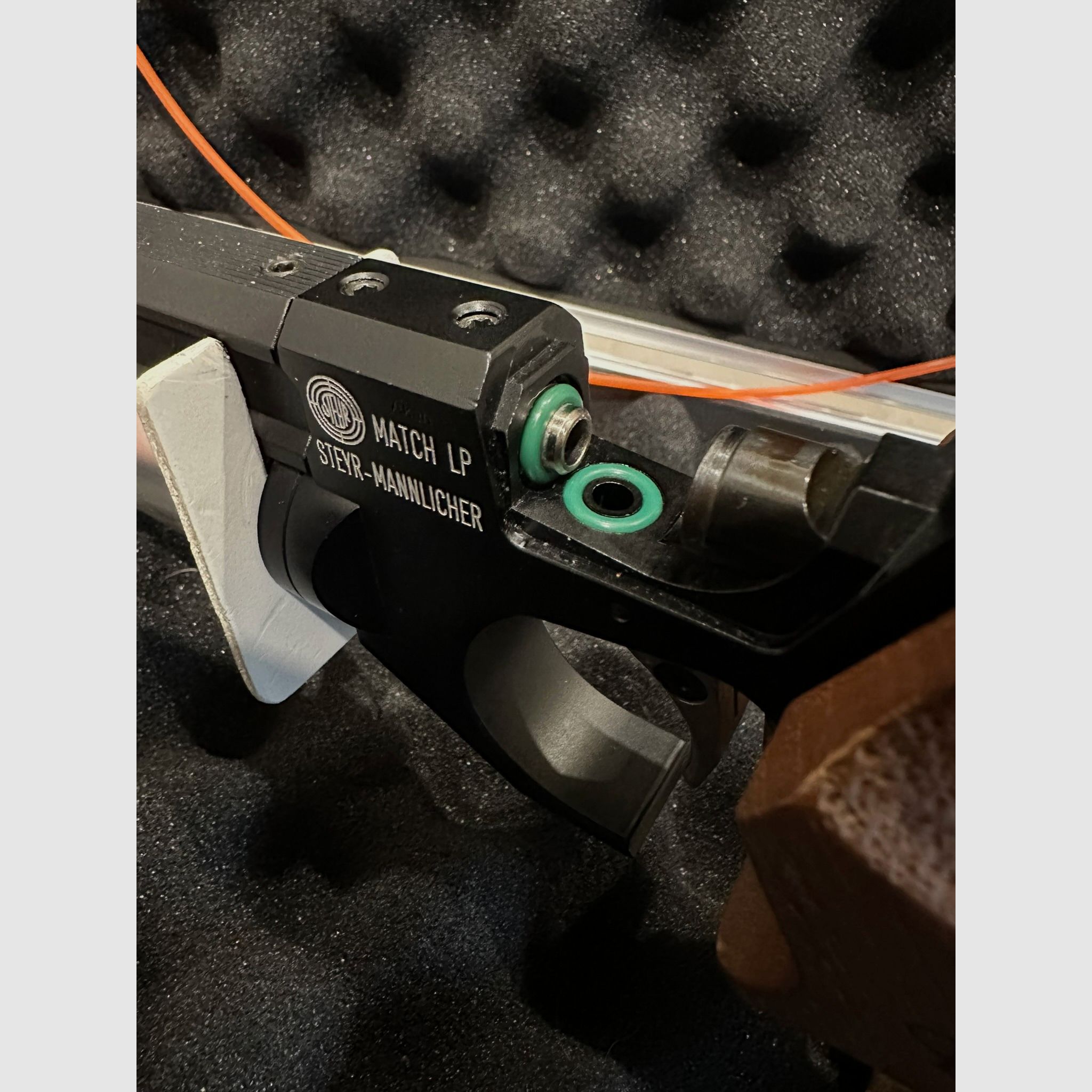 Steyr LP1 Match pistolet à air - nouvellement entretenu - cartouche jusqu'à 8/2035 - prix à débattre