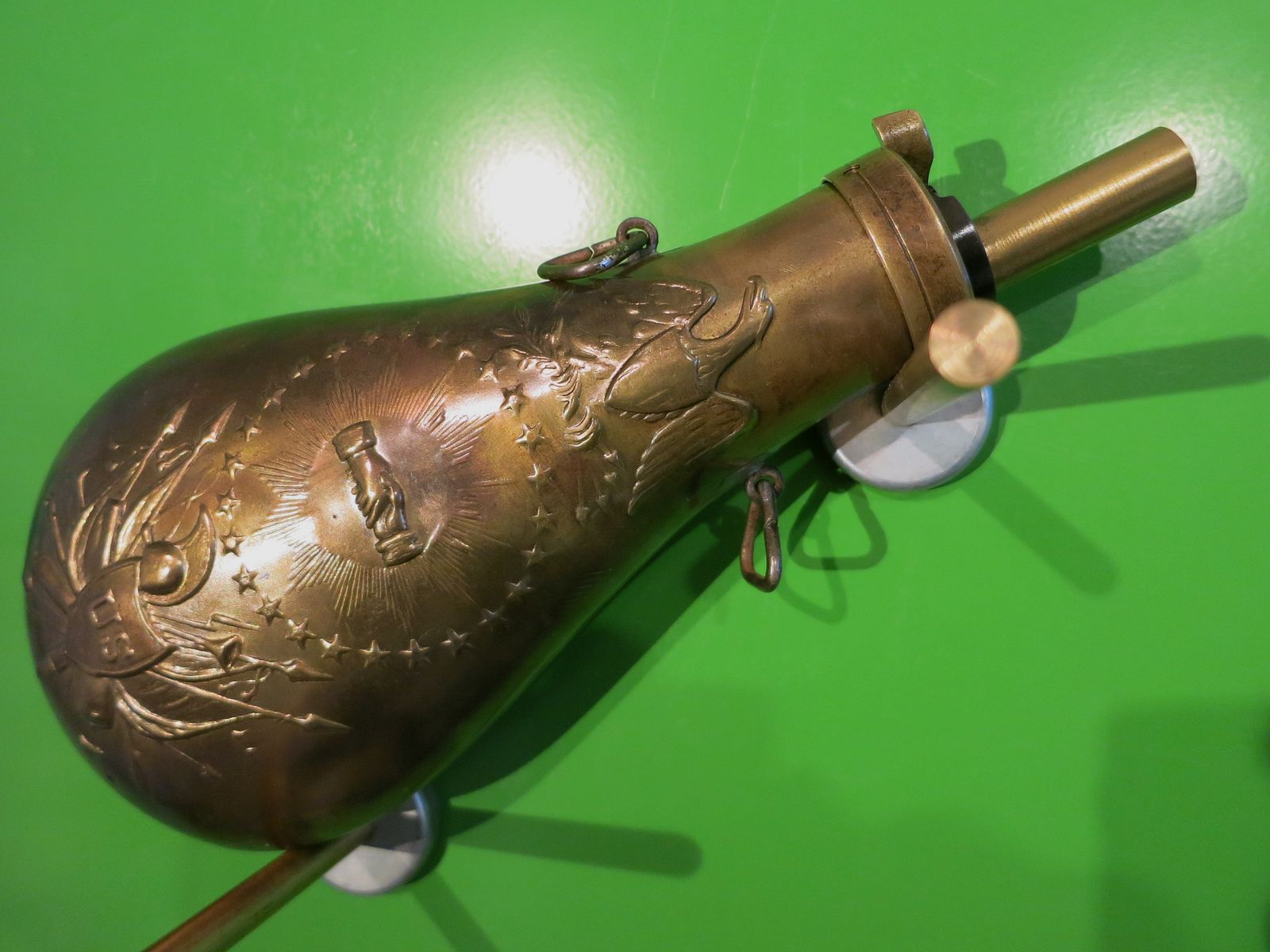 Pulverflasche Modell ZOUAVE BRASS, Vorderlader, Bild 1 von 2