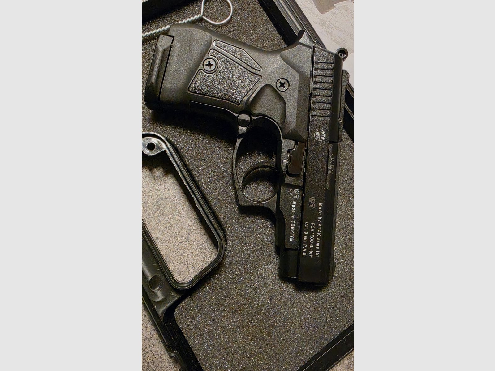 Zoraki 914 Ancienne PTB 972 Pistolet d’alarme 9 mm PAK, image 2 sur 2